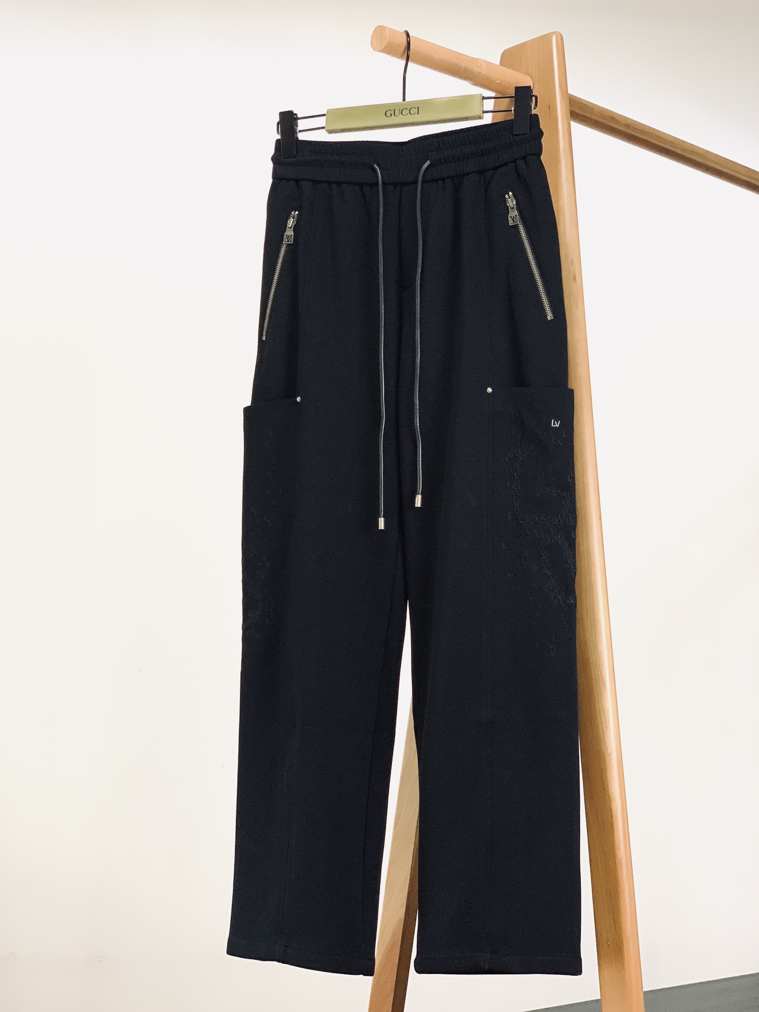 Louis Vuitton Basic Clothing S-m-l-xl