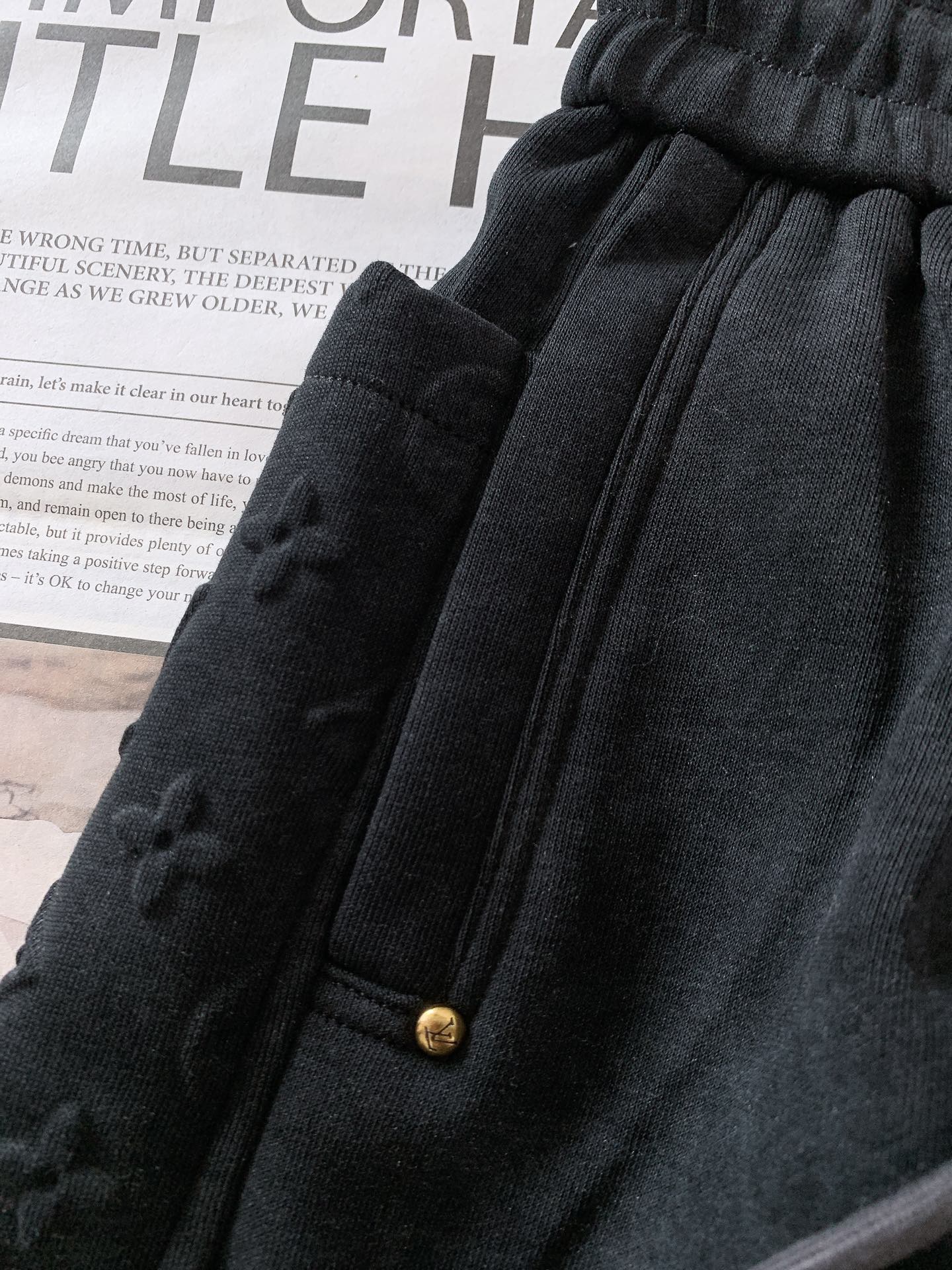 Louis Vuitton Basic Clothing S-m-l-xl