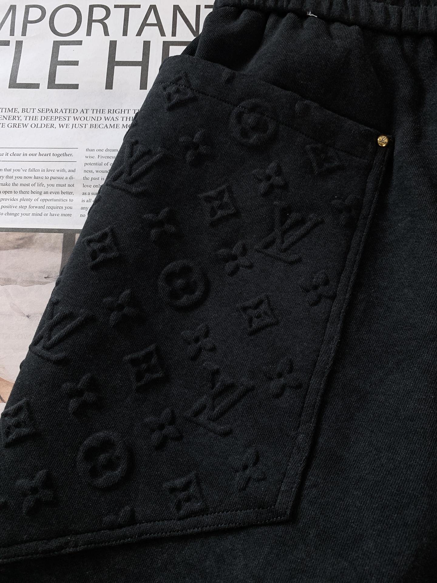 Louis Vuitton Basic Clothing S-m-l-xl