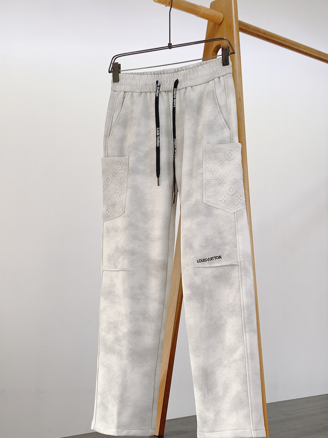 Louis Vuitton Basic Clothing S-m-l-xl