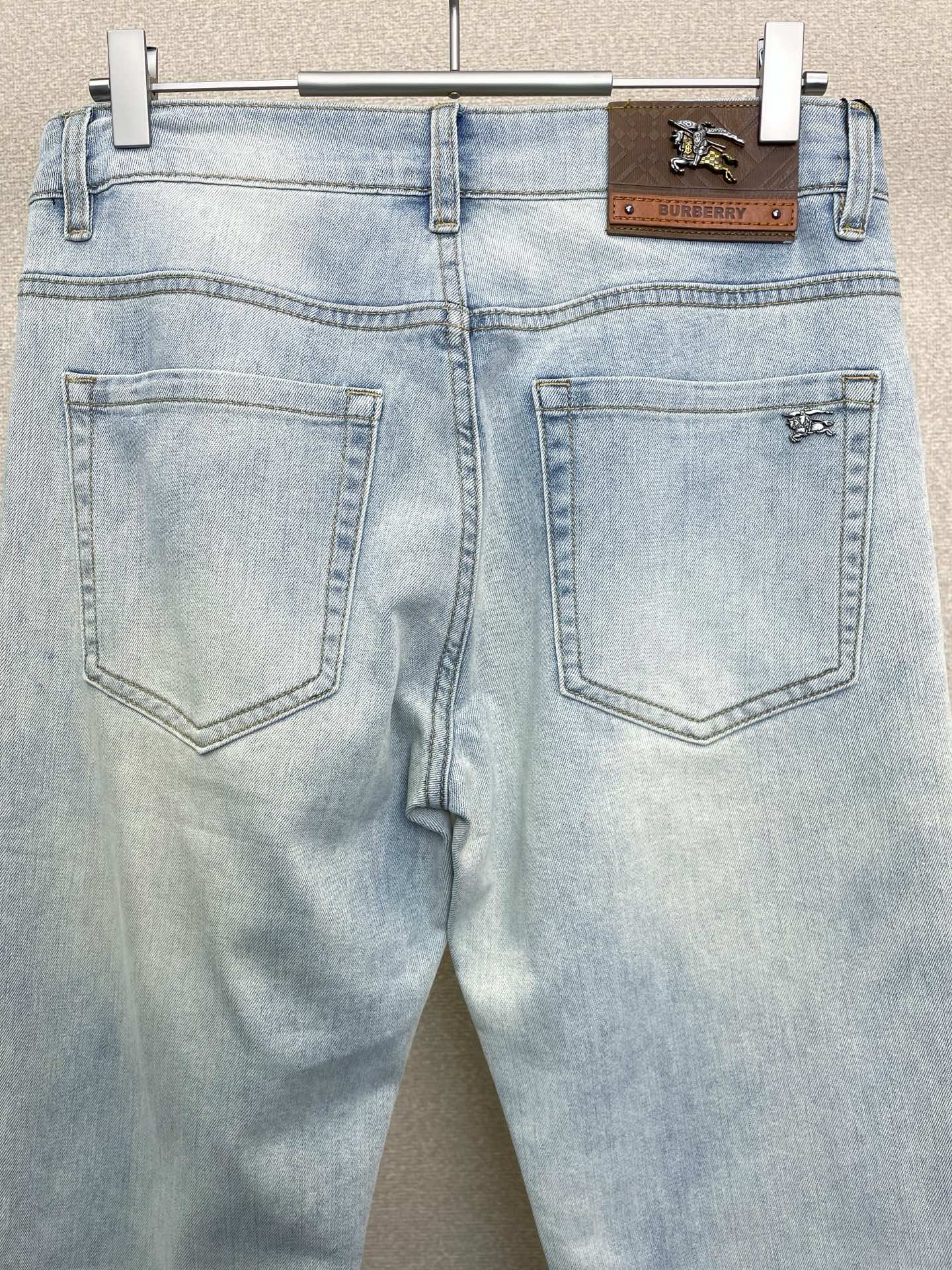 Burberry Jeans