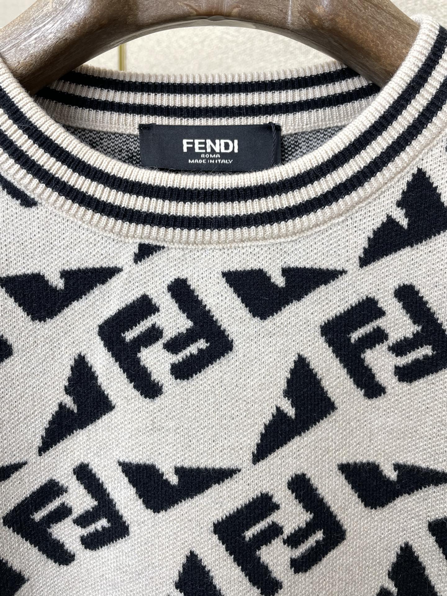 Fendi Male Basic Clothing S-xl