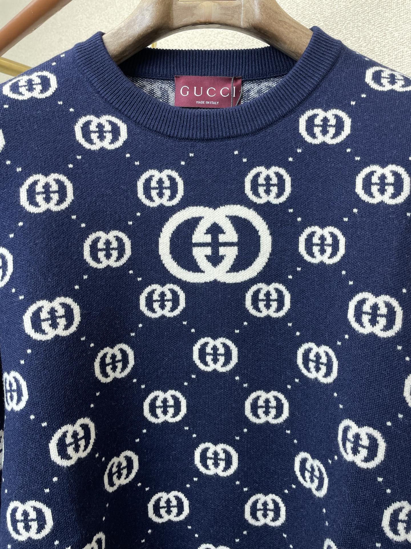 Gucci Male Basic Clothing S-xl