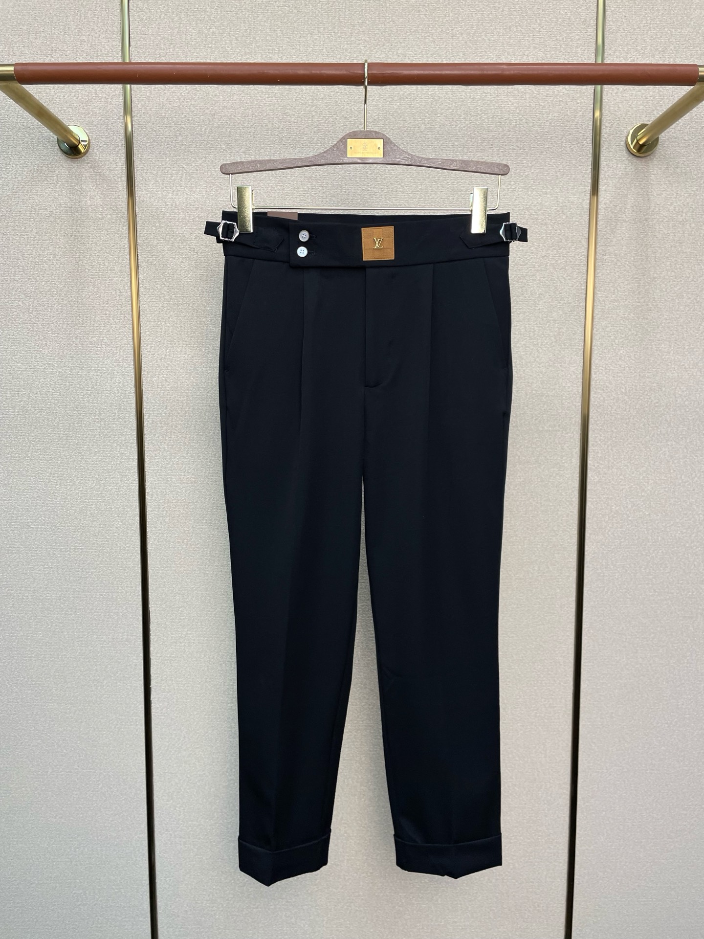 Louis Vuitton Basic Clothing S-l