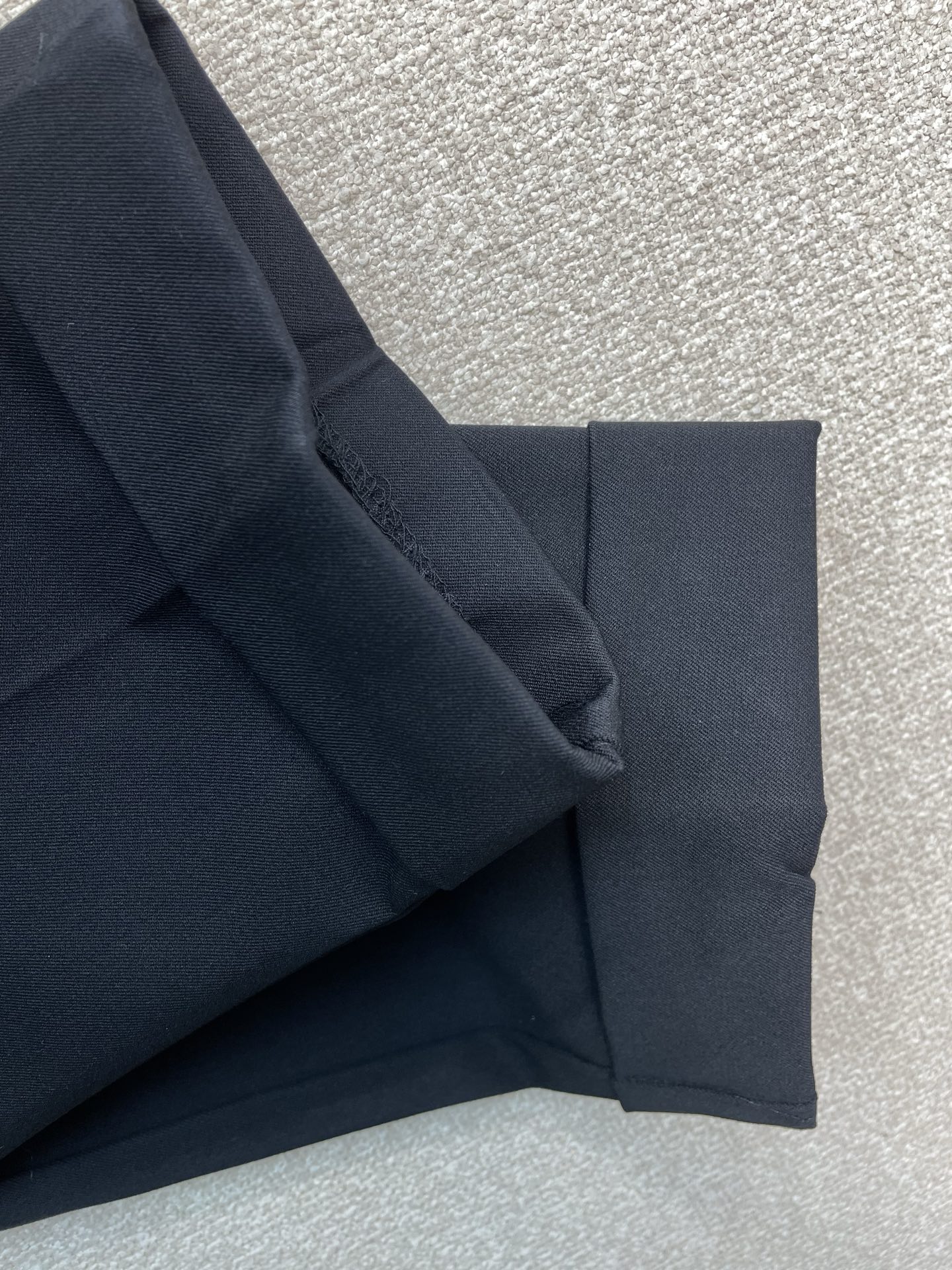 Louis Vuitton Basic Clothing S-l