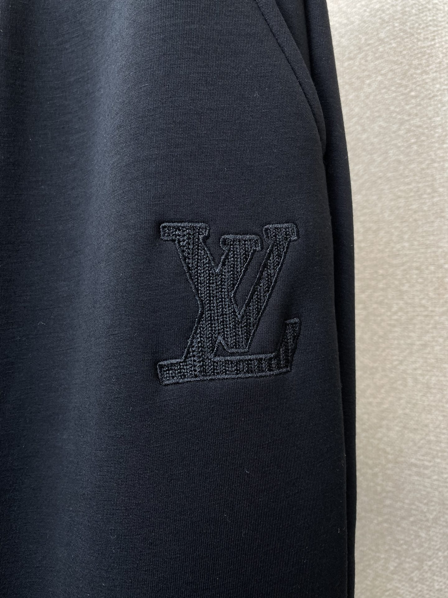 Louis Vuitton Basic Clothing S-m-l-xl