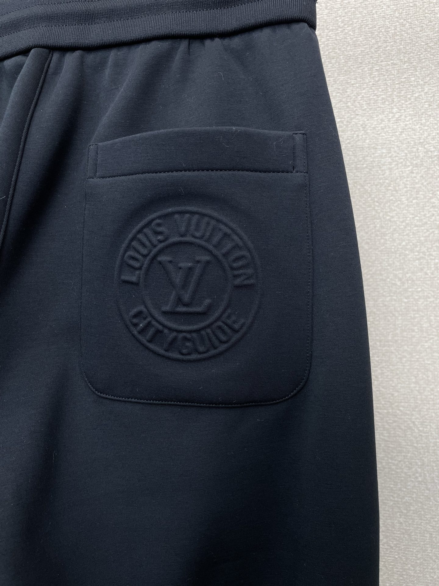 Louis Vuitton Basic Clothing S-m-l-xl
