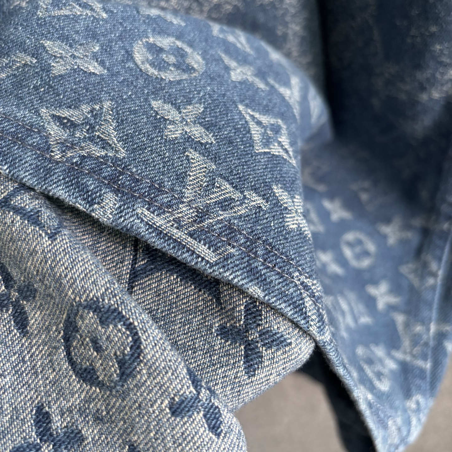 Louis Vuitton Couple Shirt S-m-l-xl