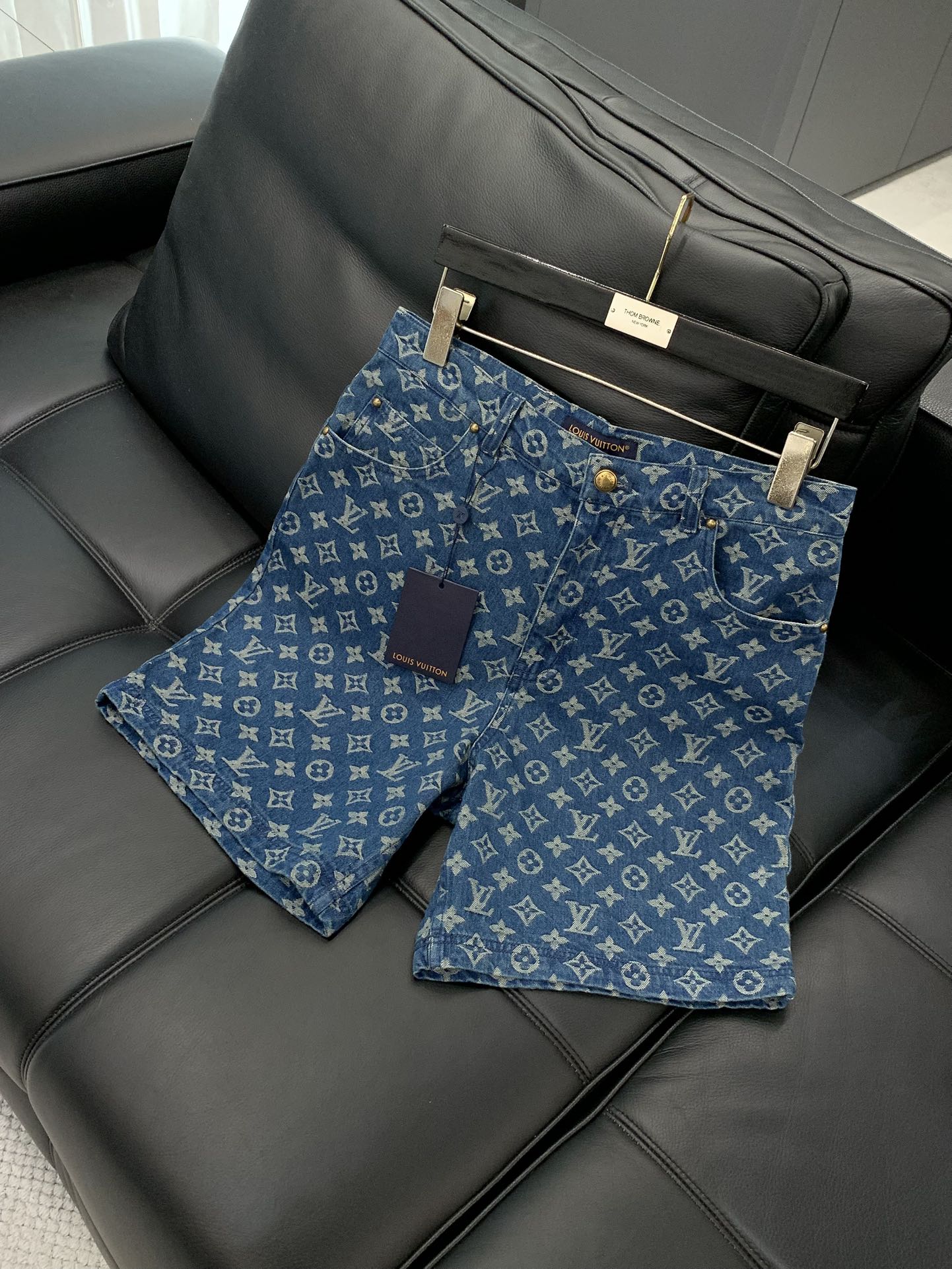 Louis Vuitton Basic Clothing S-l