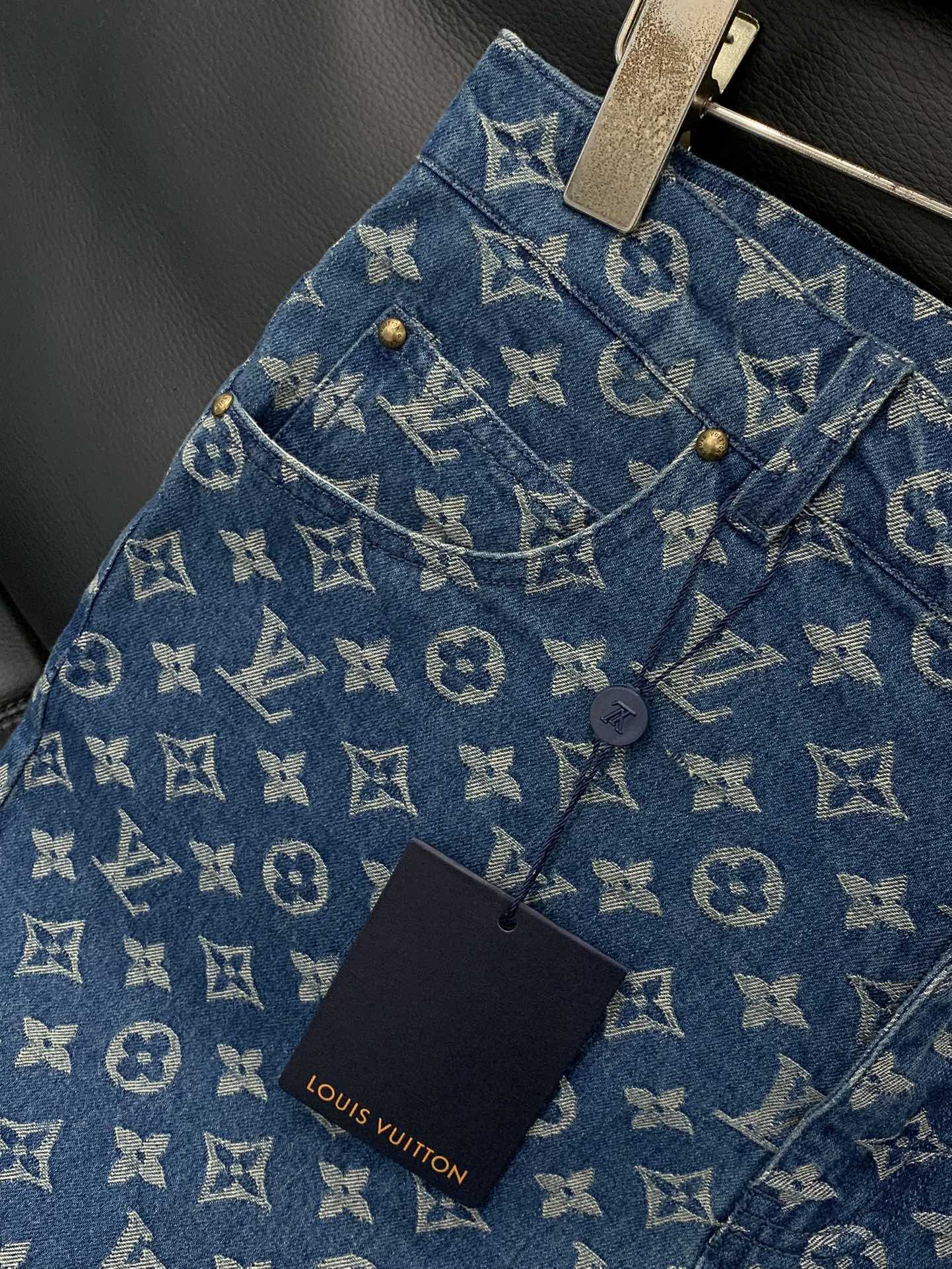 Louis Vuitton Basic Clothing S-l