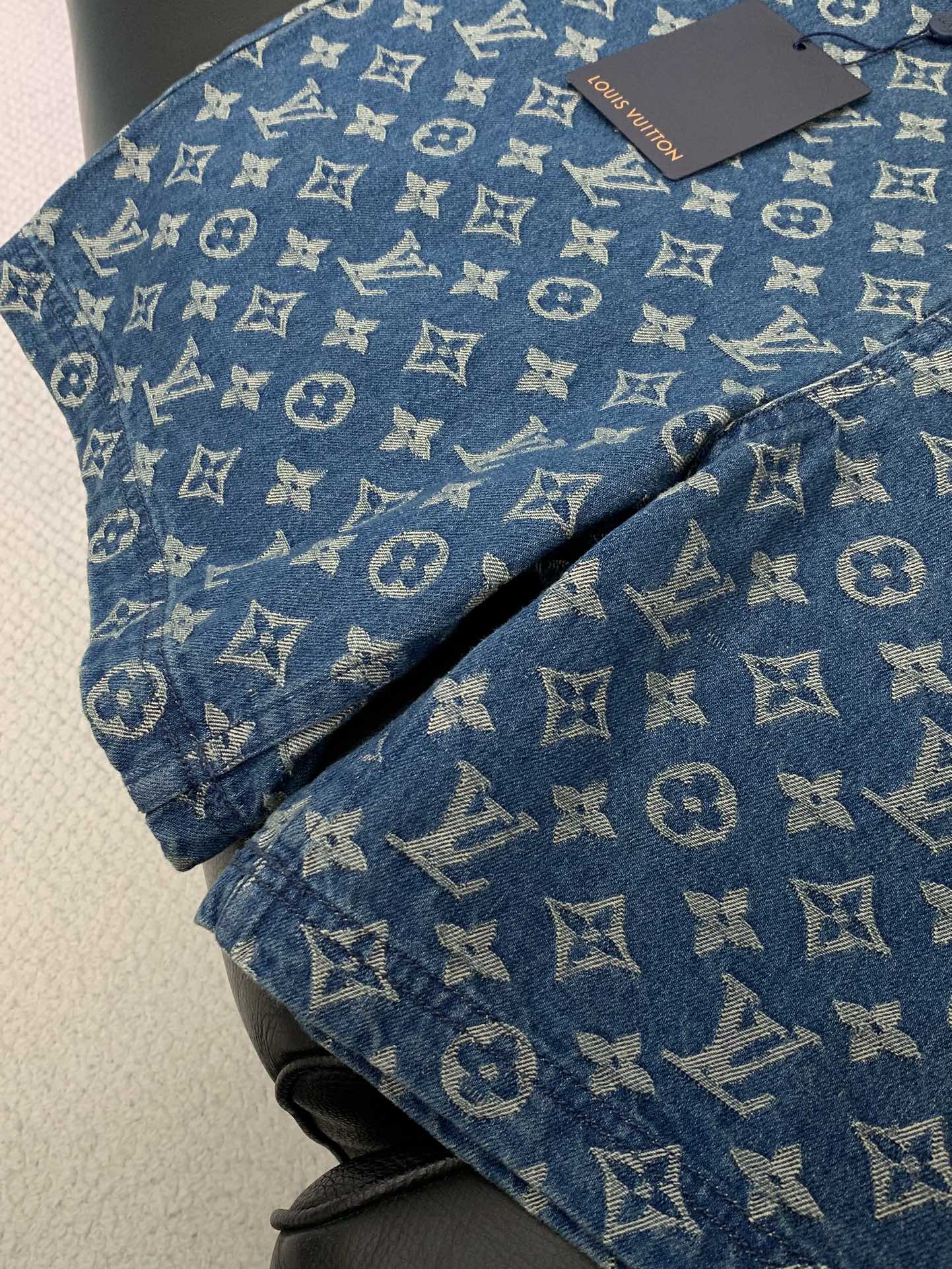 Louis Vuitton Basic Clothing S-l