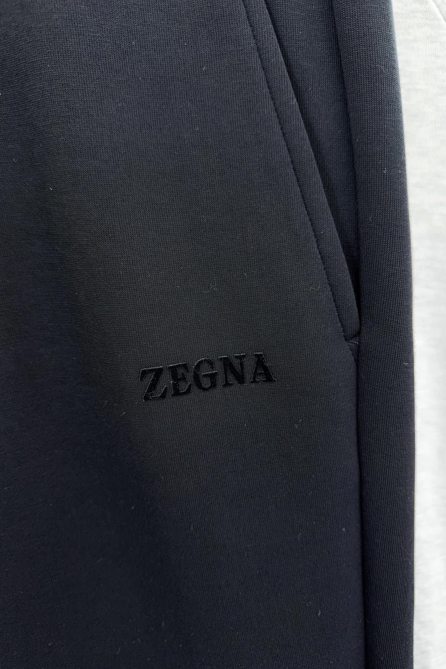 Ermenegildo Zegna Basic Clothing S-l-xl