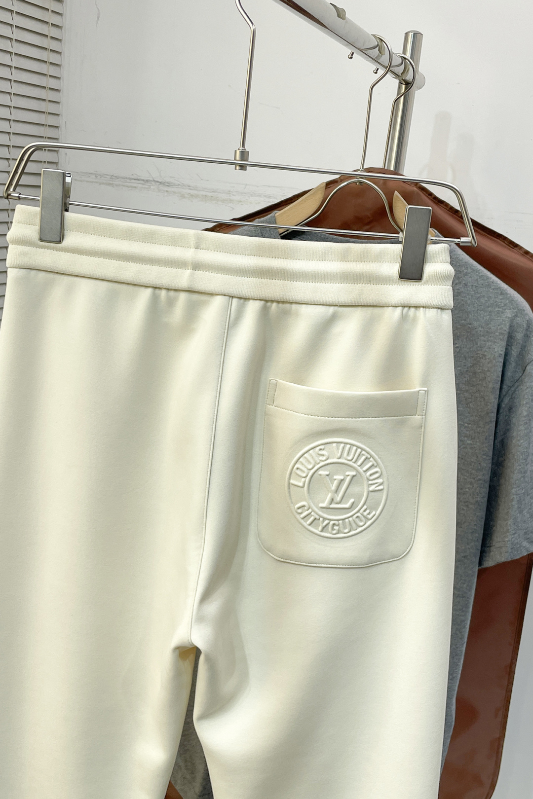 Louis Vuitton Basic Clothing S-m-l-xl