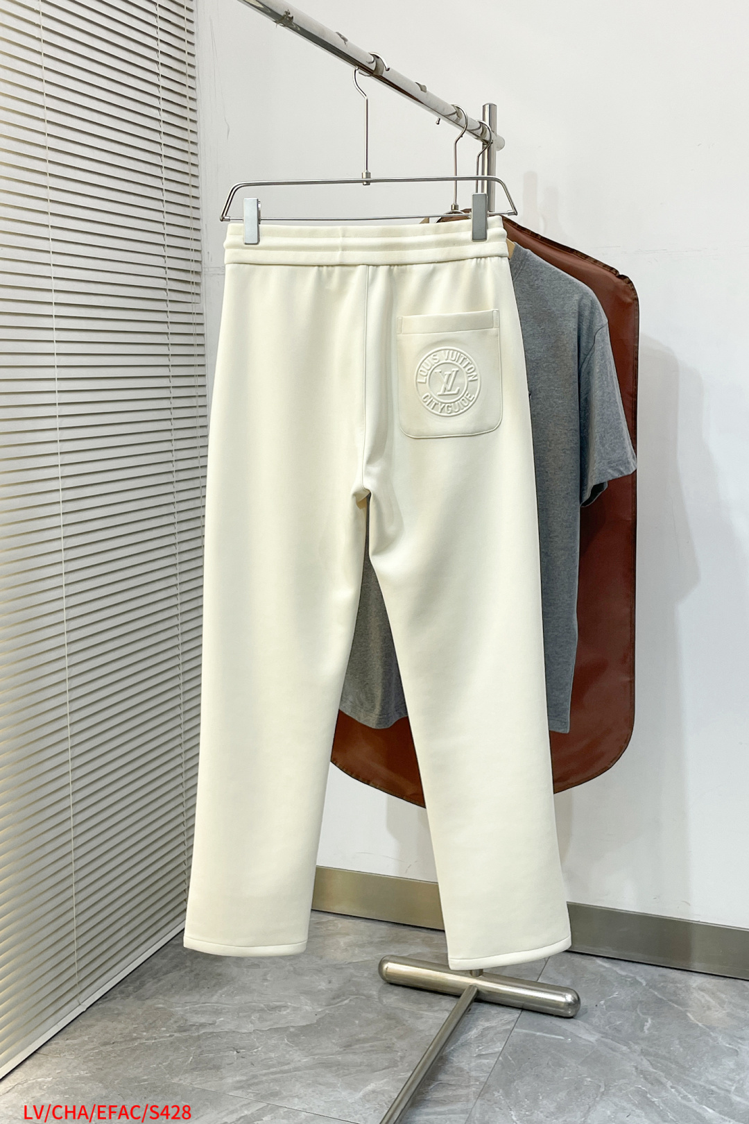 Louis Vuitton Basic Clothing S-m-l-xl