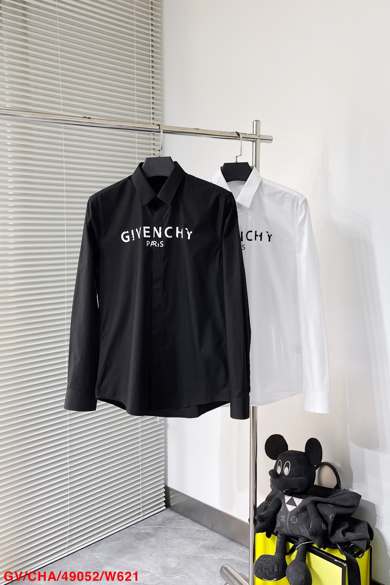 Givenchy Shirt Printed L
