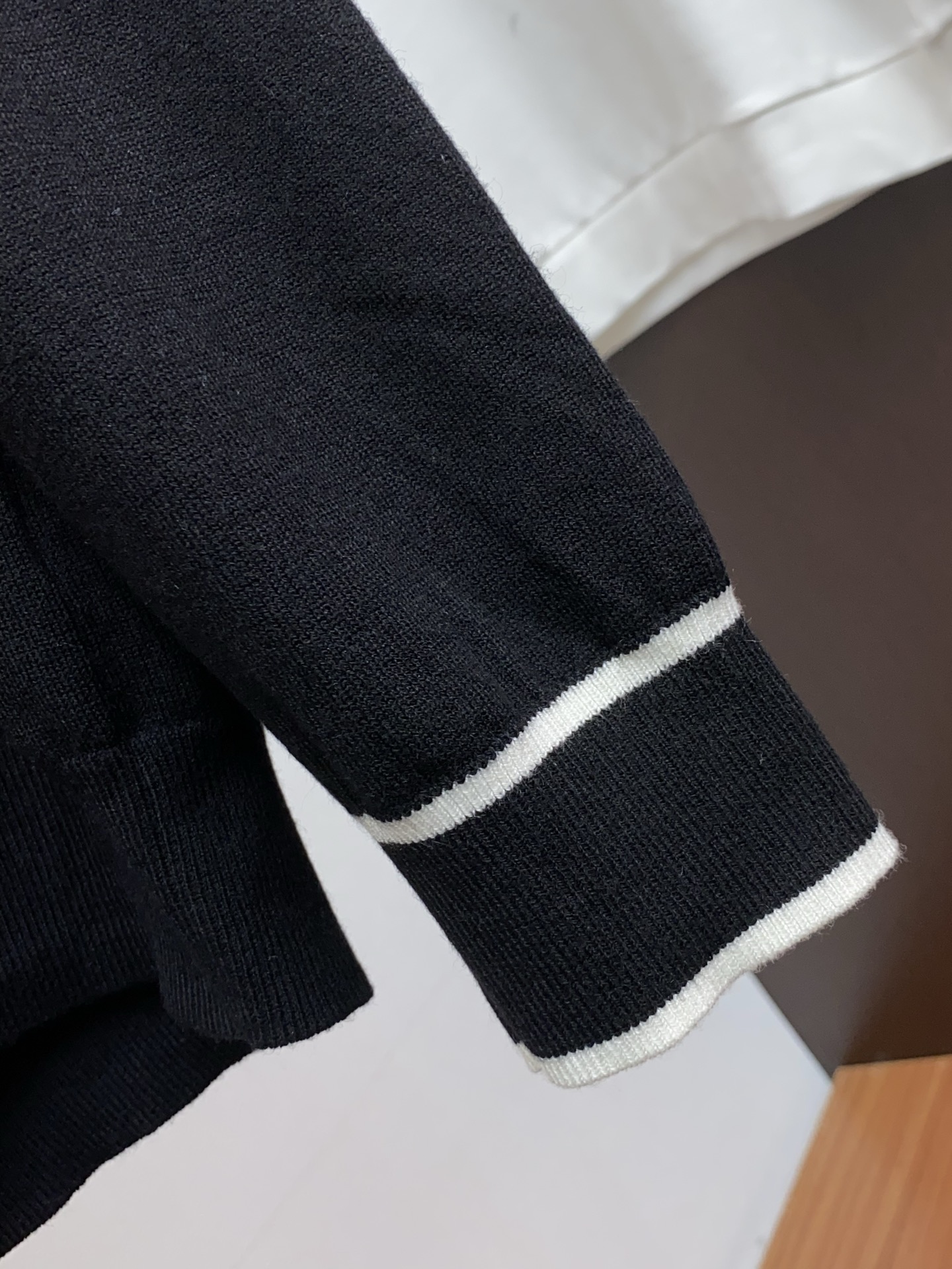 Gucci Basic Clothing Wool M-l-xl