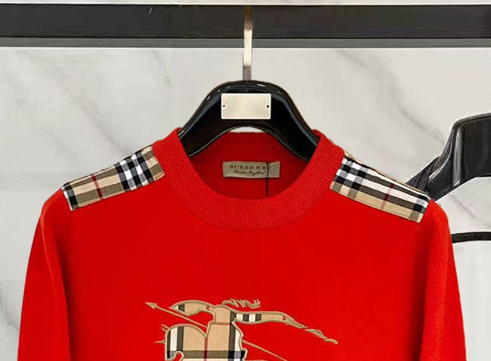 Burberry Basic Clothing Wool M-xl