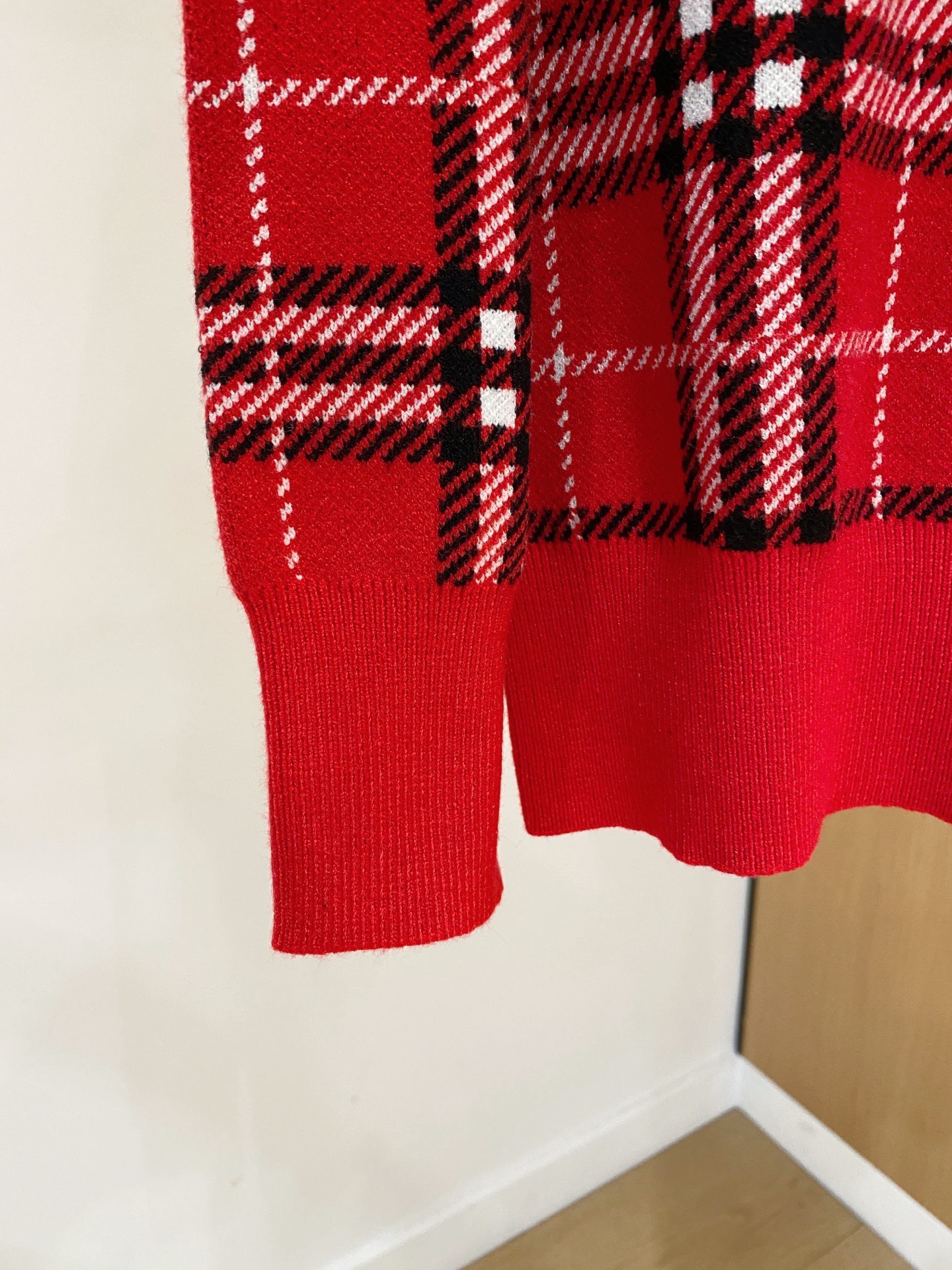 Burberry Basic Clothing Wool M-xl