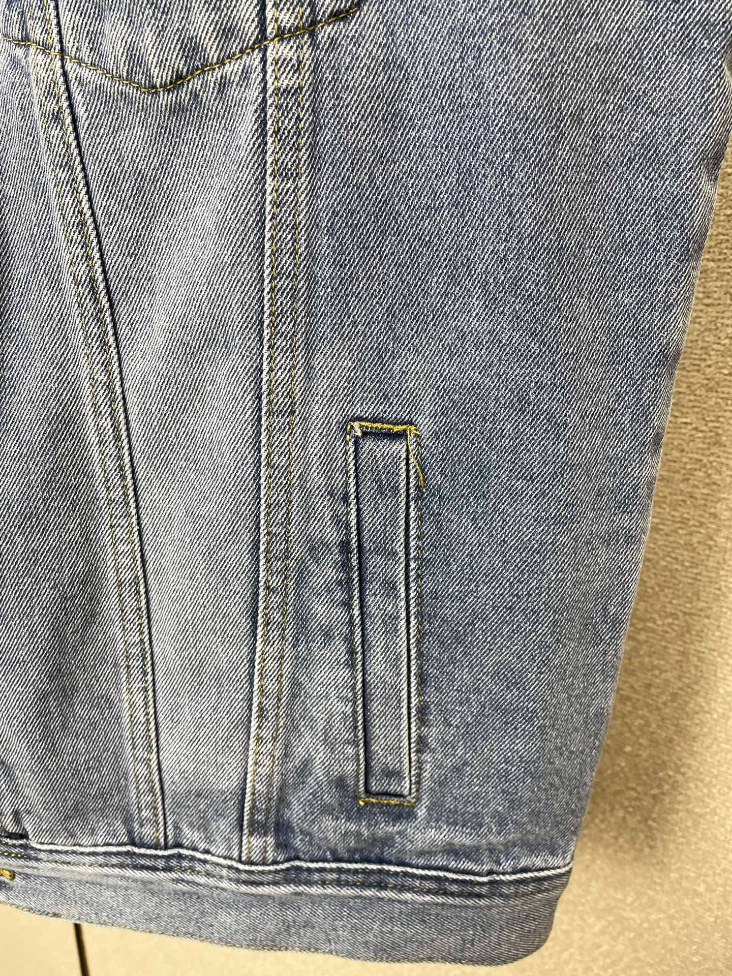 Balenciaga Male Vest M-l-xl