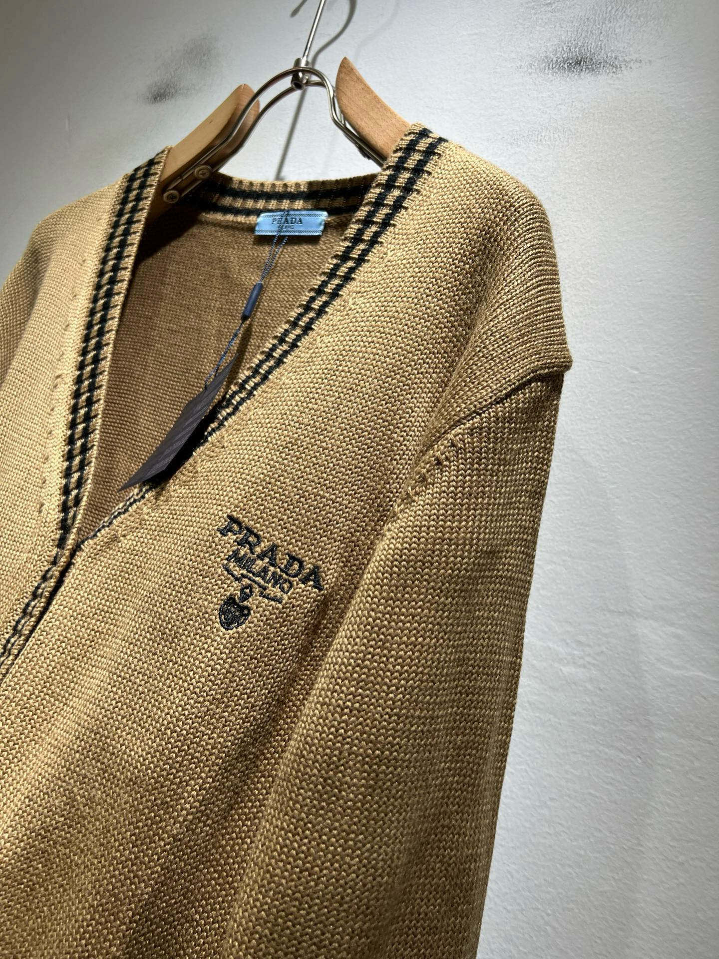 Prada Male Basic Clothing Wool M-l-xl