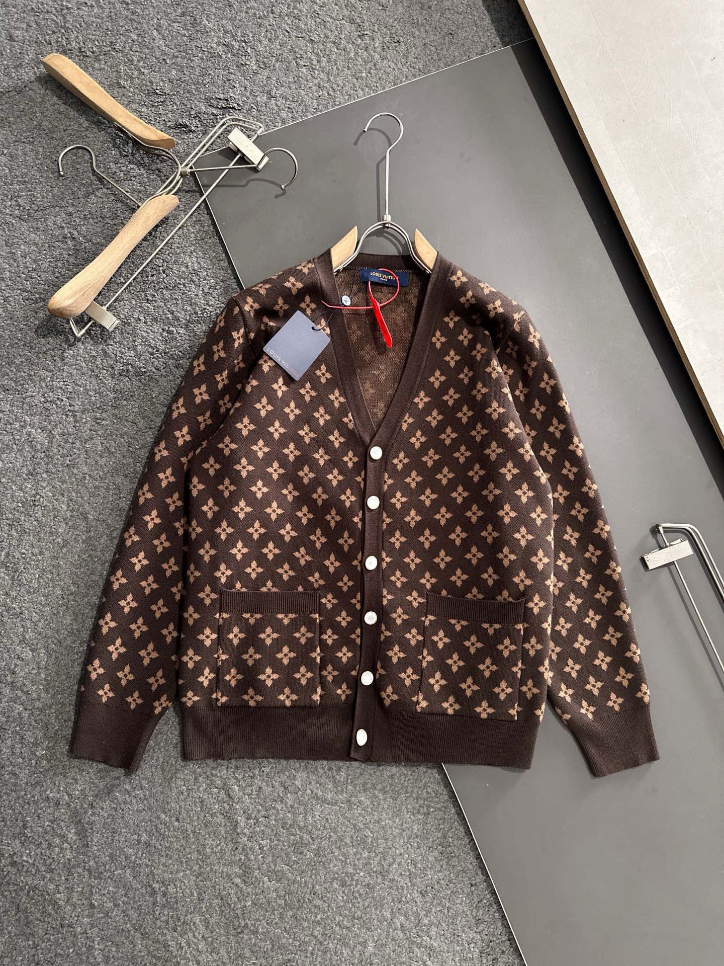 Louis Vuitton Couple Basic Clothing Wool Brown S-m-l-xl