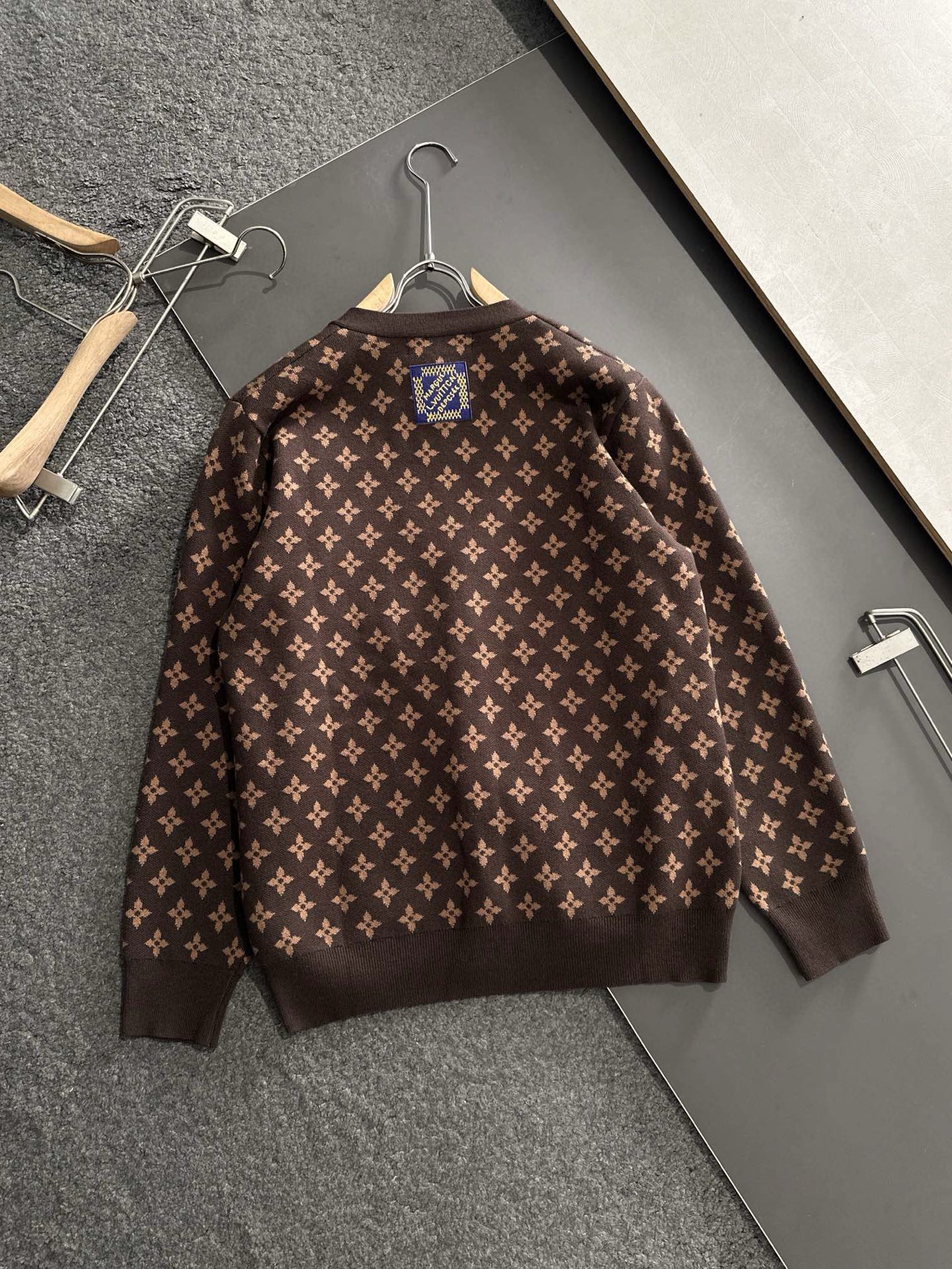 Louis Vuitton Couple Basic Clothing Wool Brown S-m-l-xl