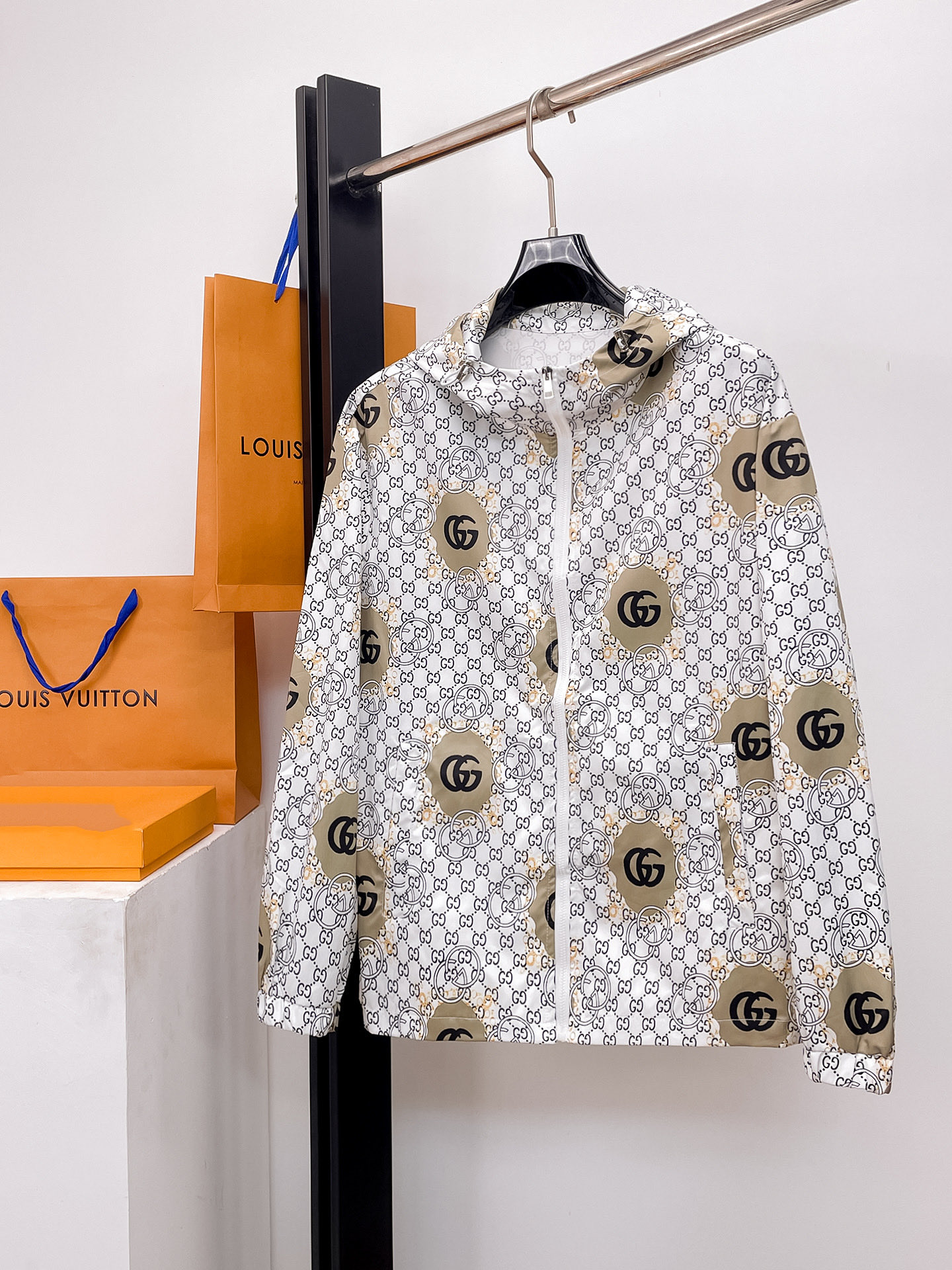 Gucci Basic Clothing M-l-xl-175140