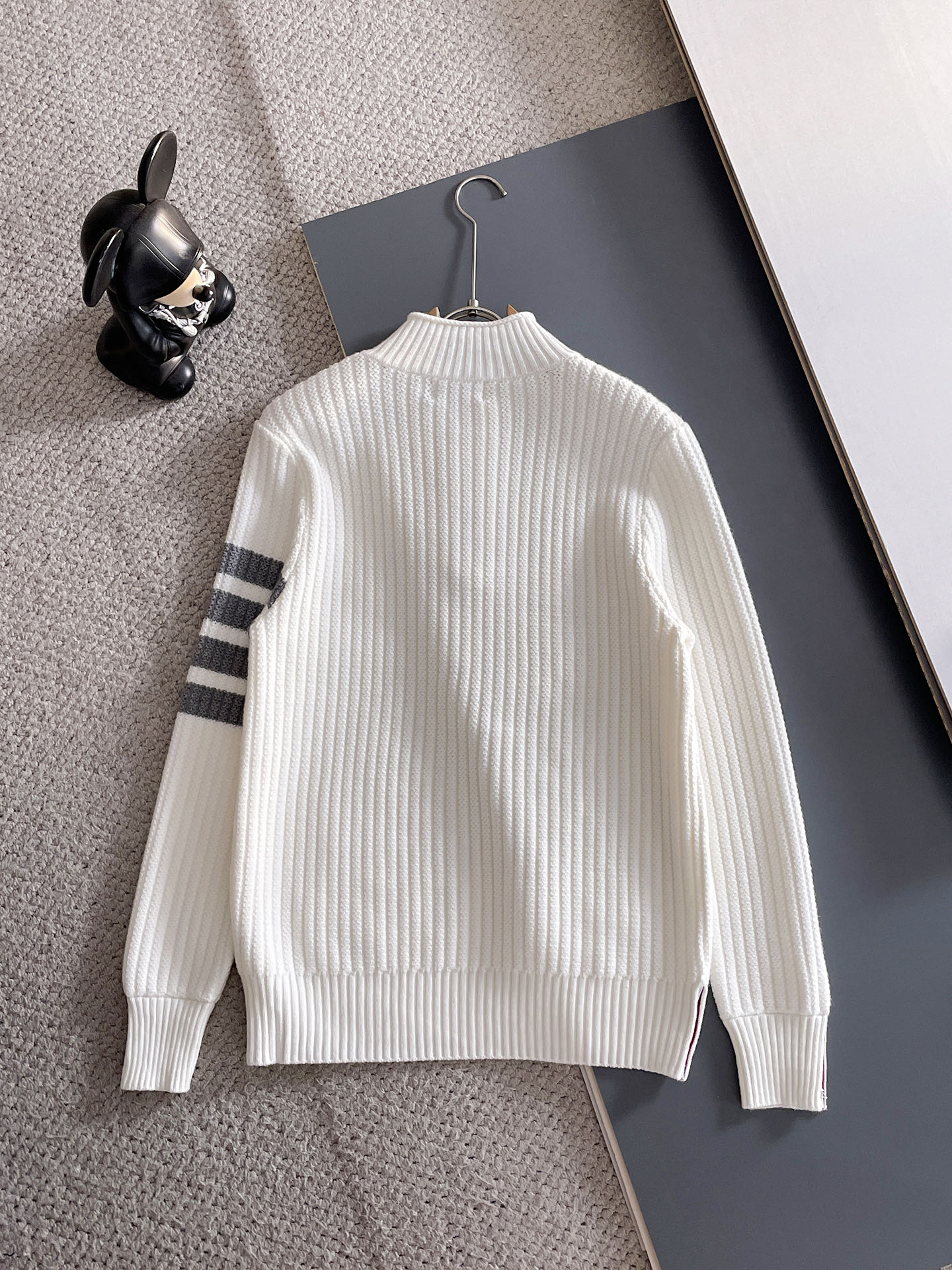 Basic Clothing Wool M-xl