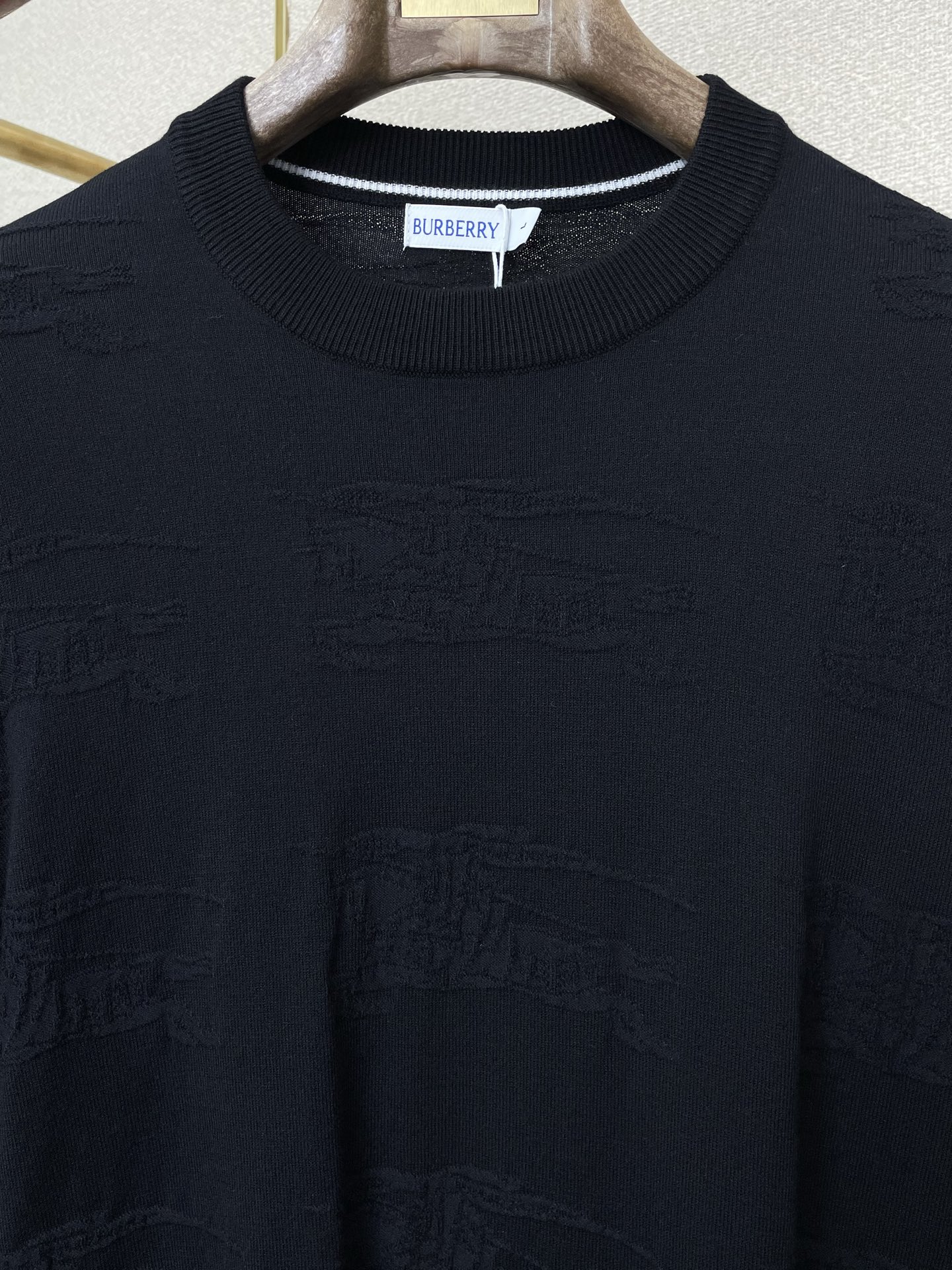 Burberry Male Basic Clothing M-xl