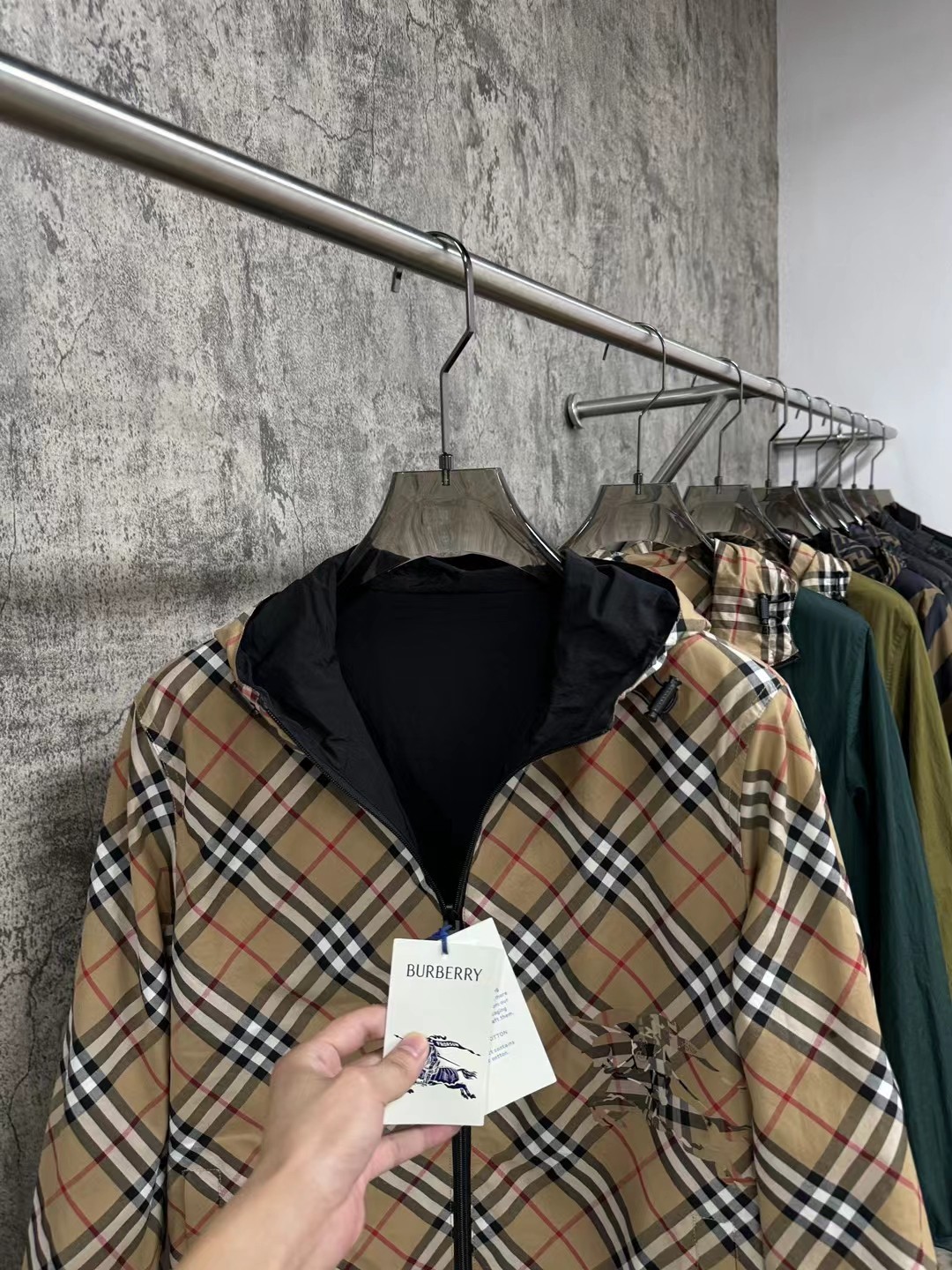Burberry Basic Clothing L