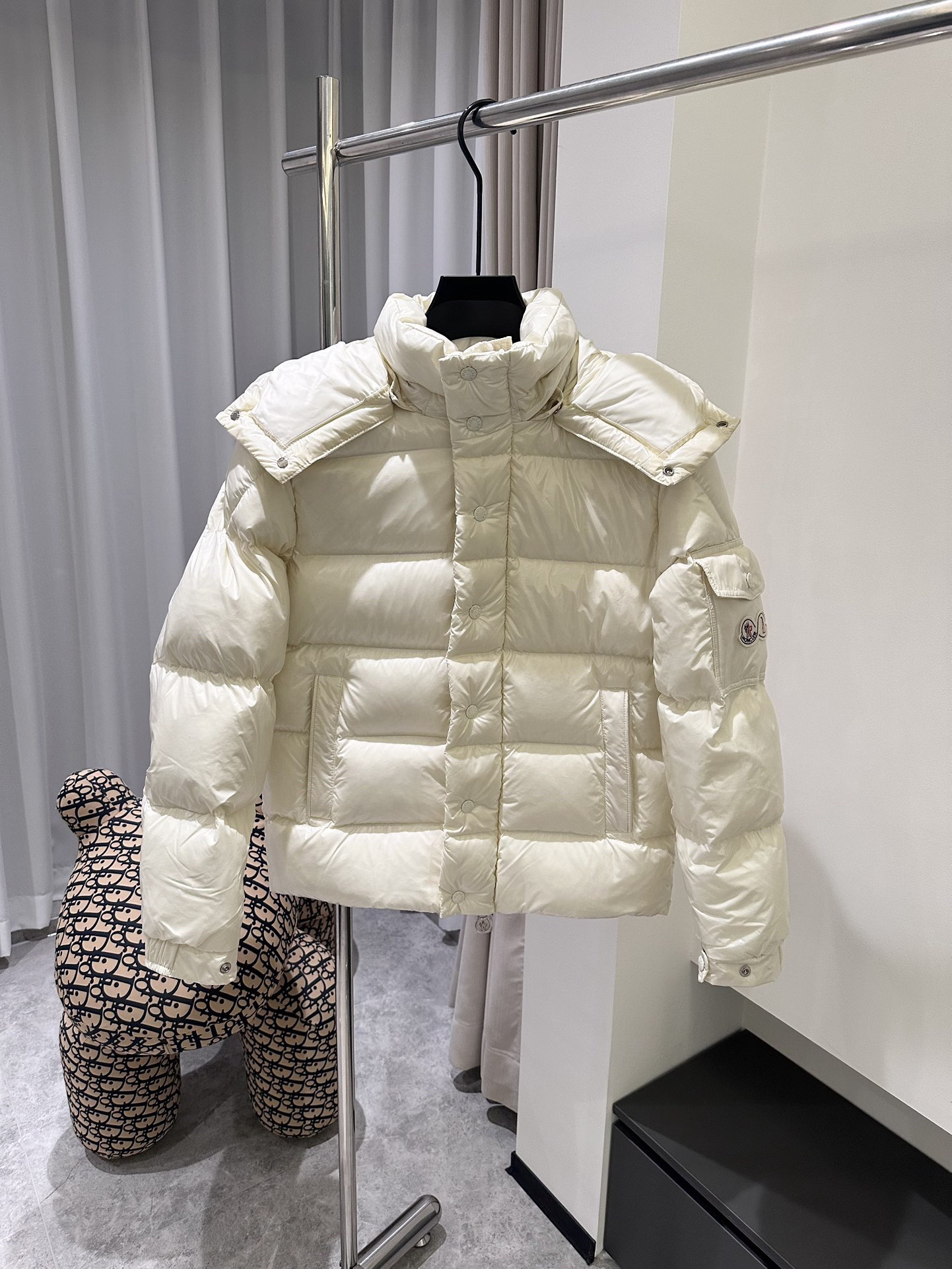Moncler Down Jacket White Duck Down Black M-l-xl