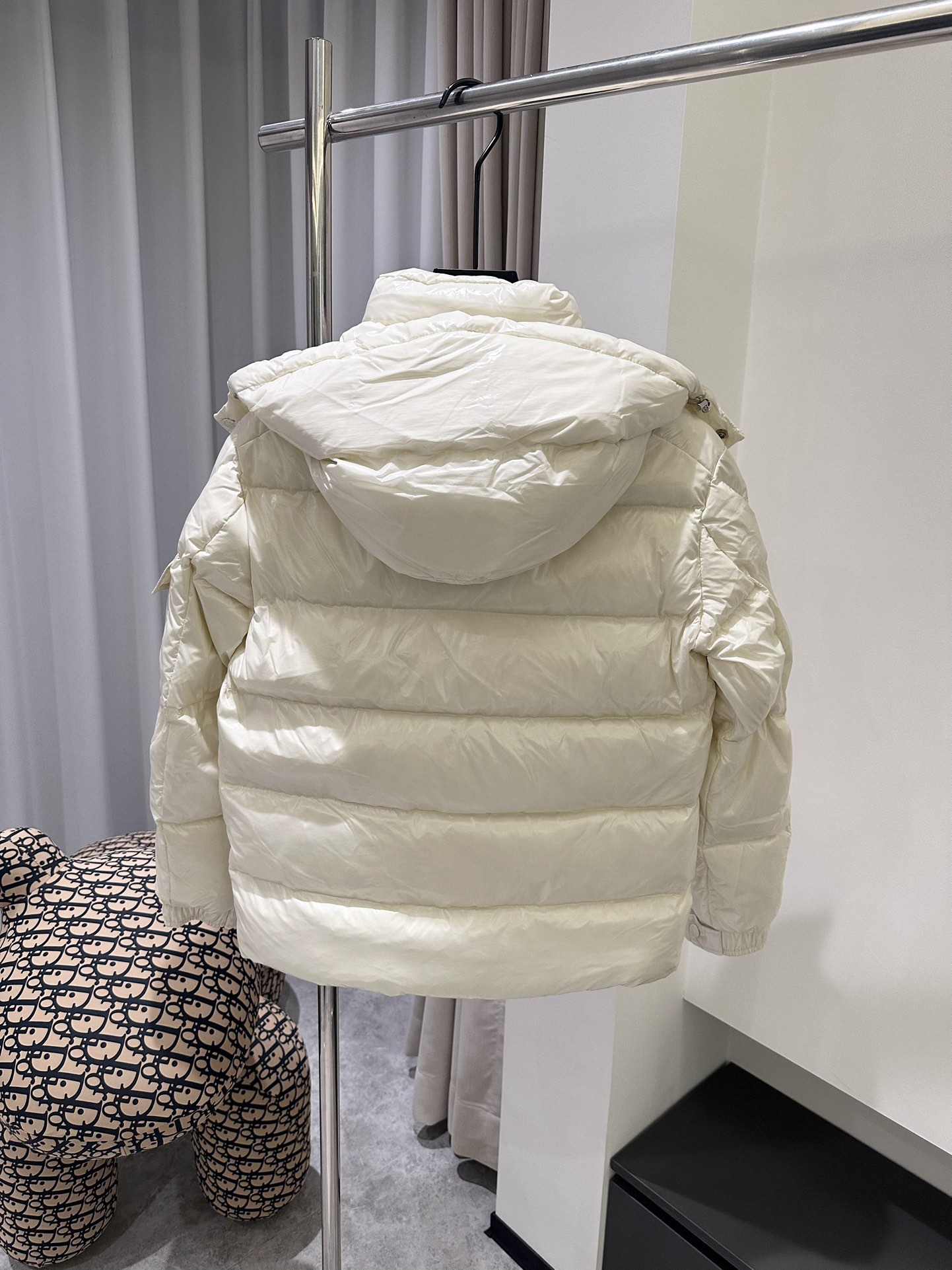 Moncler Down Jacket White Duck Down Black M-l-xl