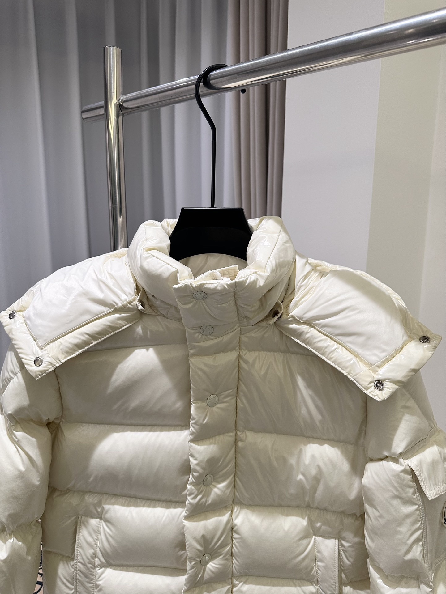Moncler Down Jacket White Duck Down Black M-l-xl