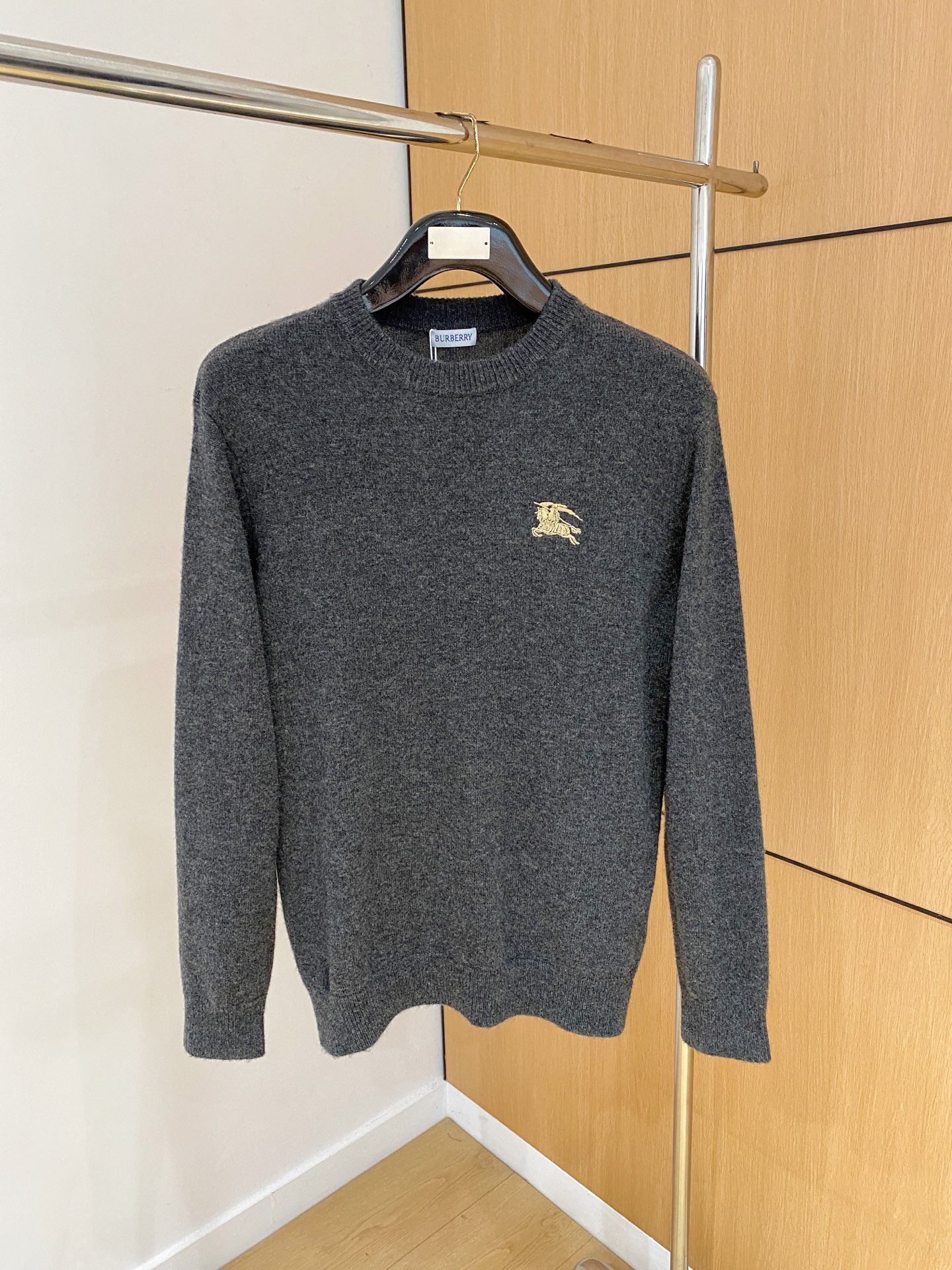 Burberry Basic Clothing Wool S-m-xl