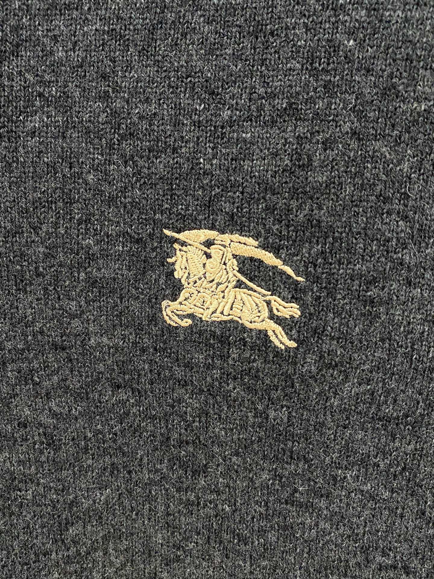 Burberry Basic Clothing Wool S-m-xl