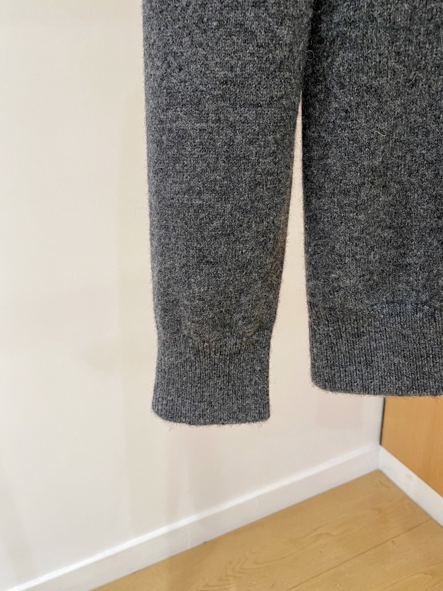 Burberry Basic Clothing Wool S-m-xl