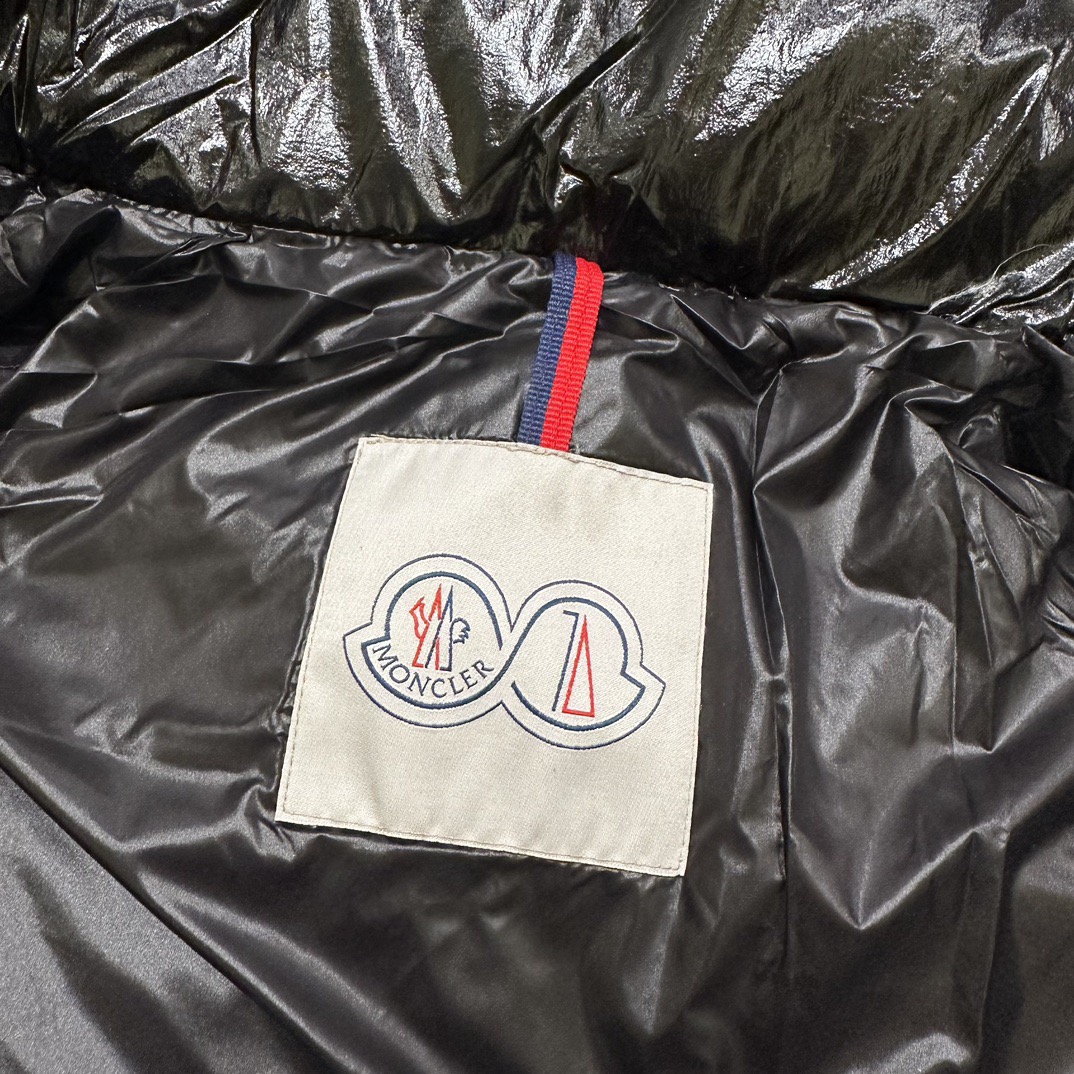 Moncler Down Jacket White Duck Down Black M-l-xl