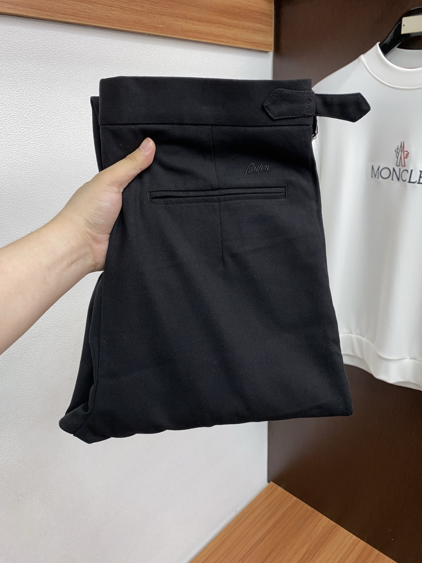 Brioni Basic Clothing L