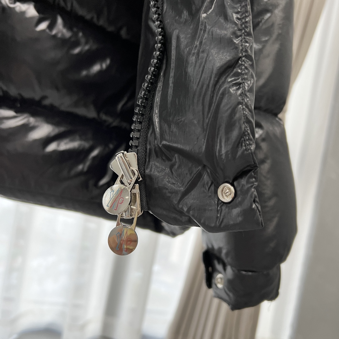 Moncler Down Jacket White Duck Down Black M-l-xl
