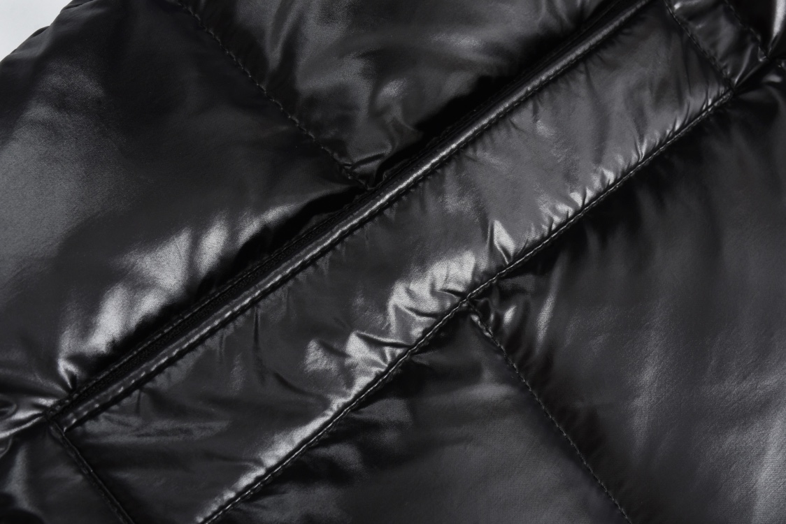 Moncler Down Jacket White Duck Down Black M-l-xl