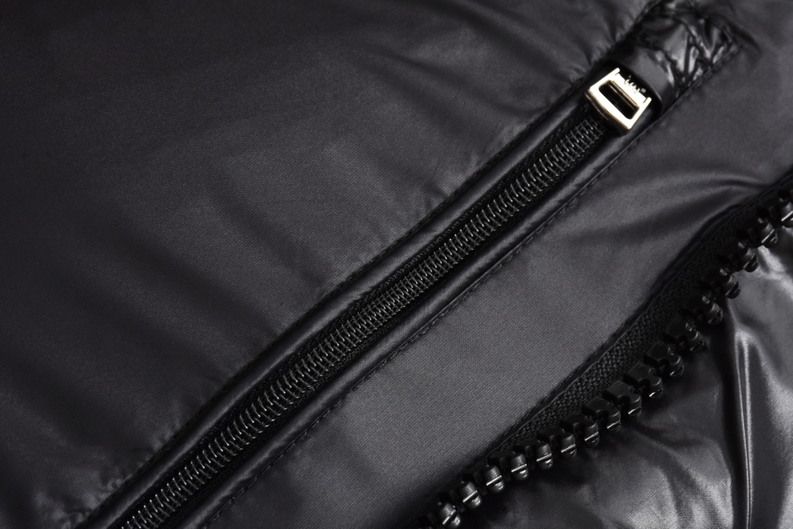 Moncler Down Jacket White Duck Down Black M-l-xl