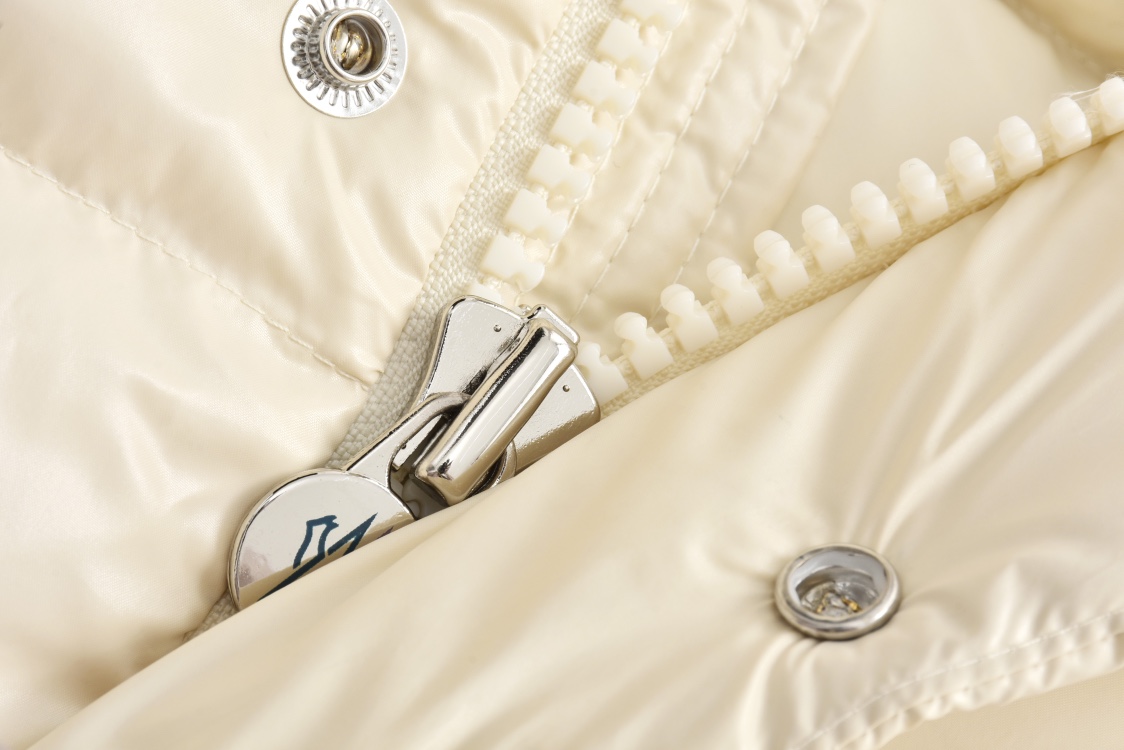 Moncler Down Jacket White Duck Down Black M-l-xl