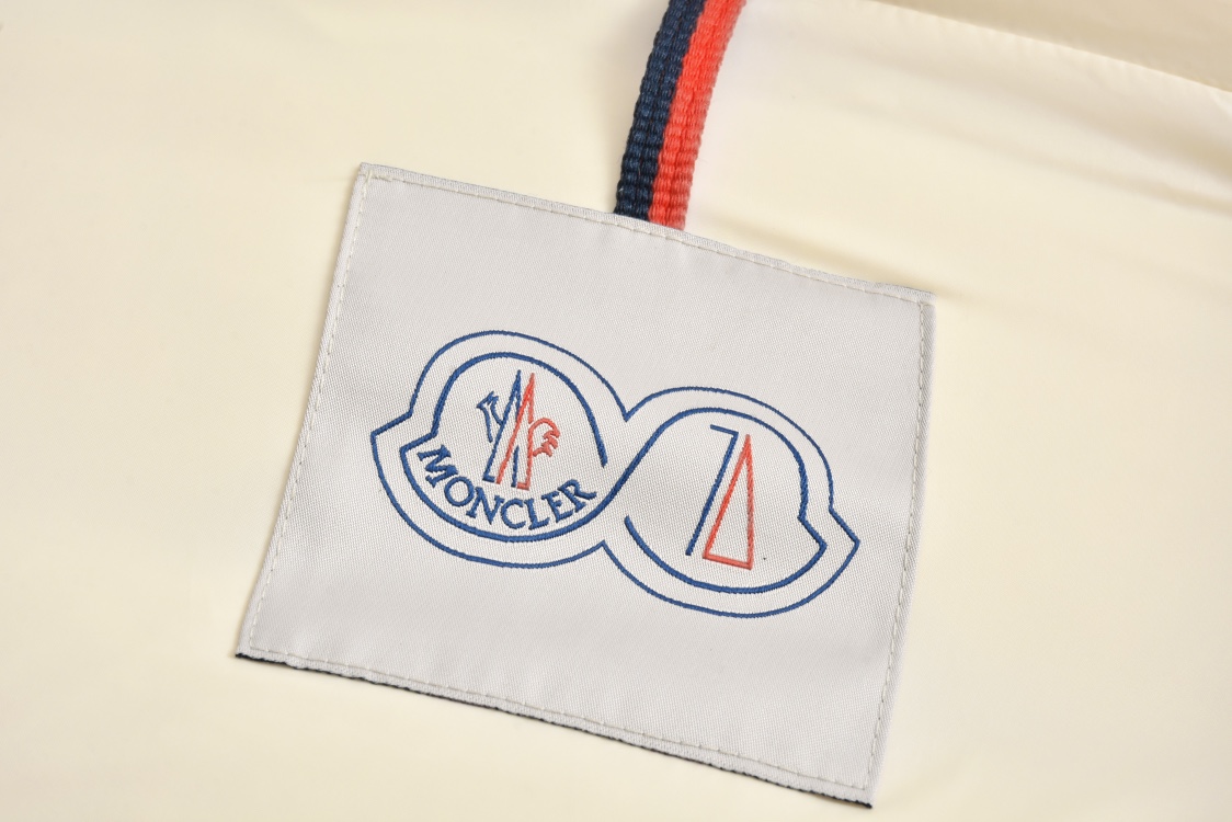 Moncler Down Jacket White Duck Down Black M-l-xl