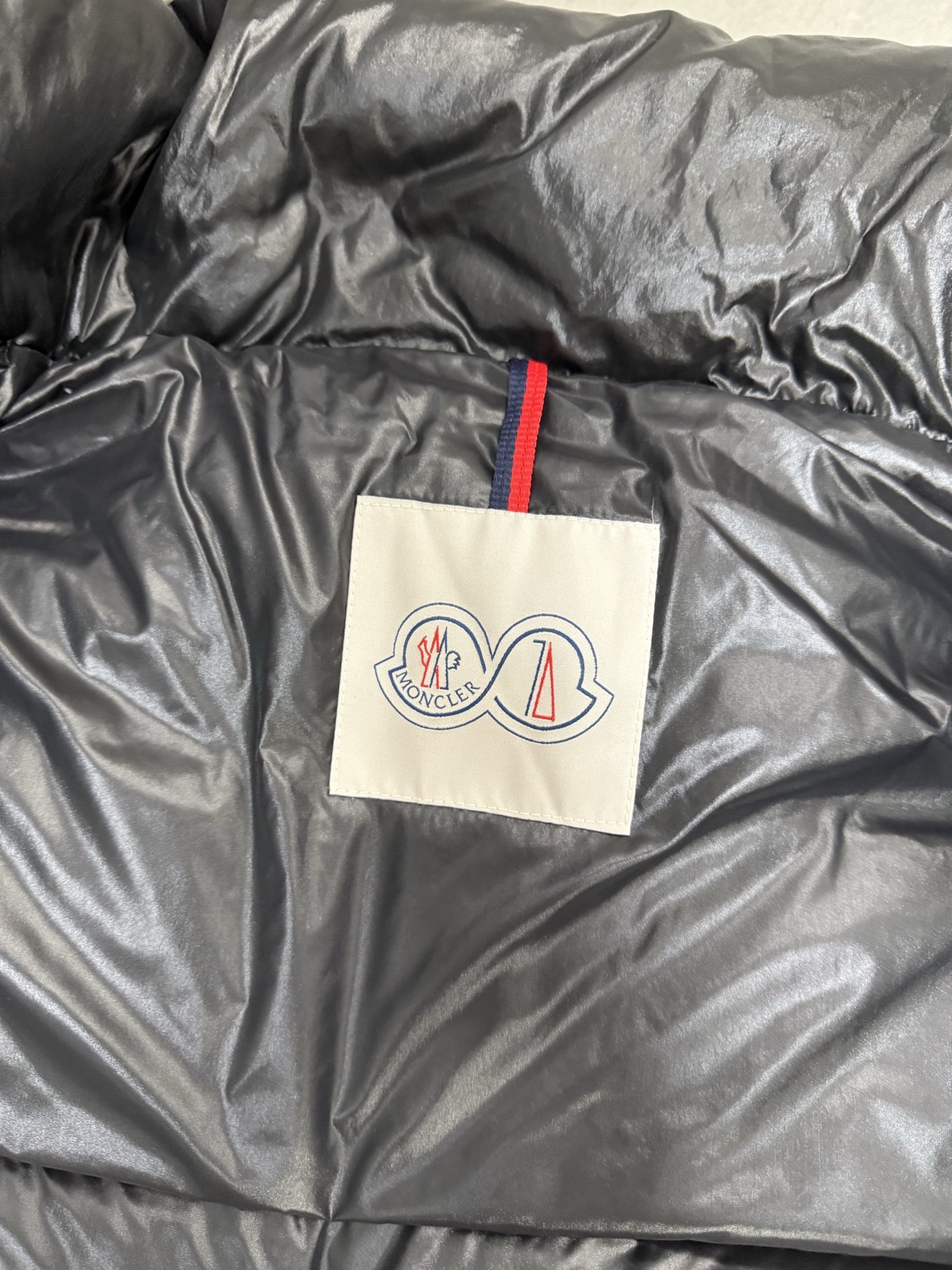 Moncler Down Jacket White Duck Down Black M-l-xl