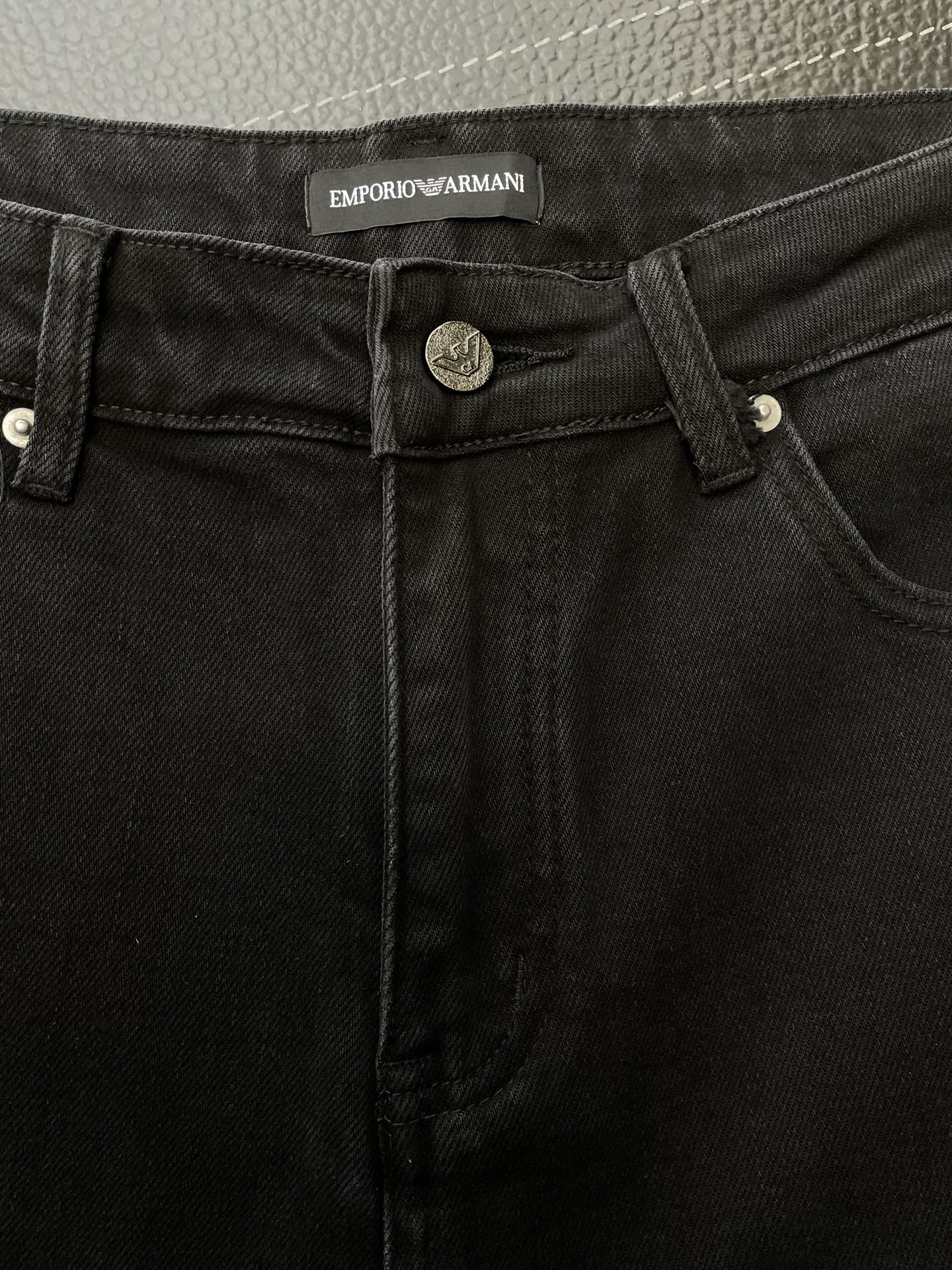 Armani Jeans M