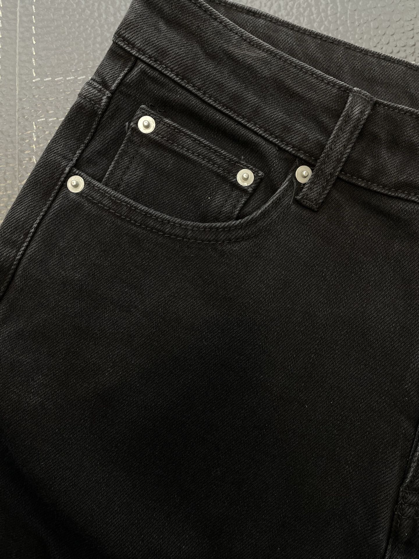 Armani Jeans M