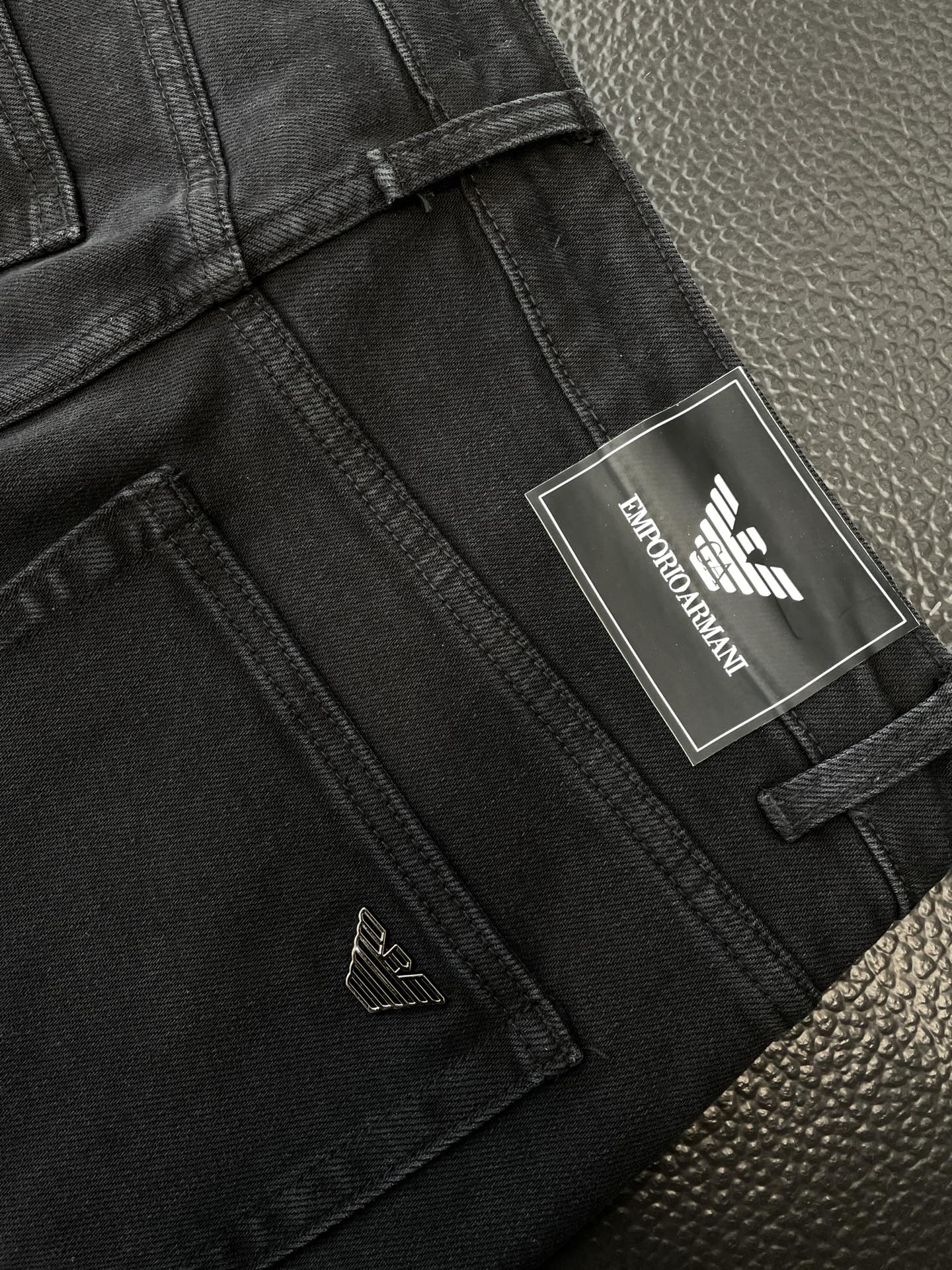 Armani Jeans M