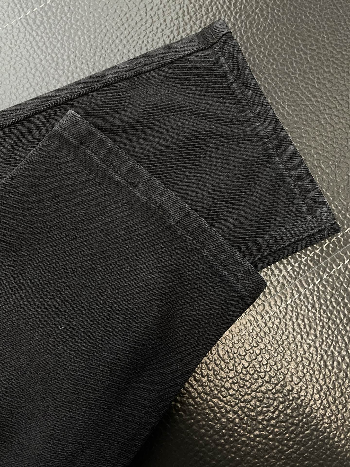 Armani Jeans M