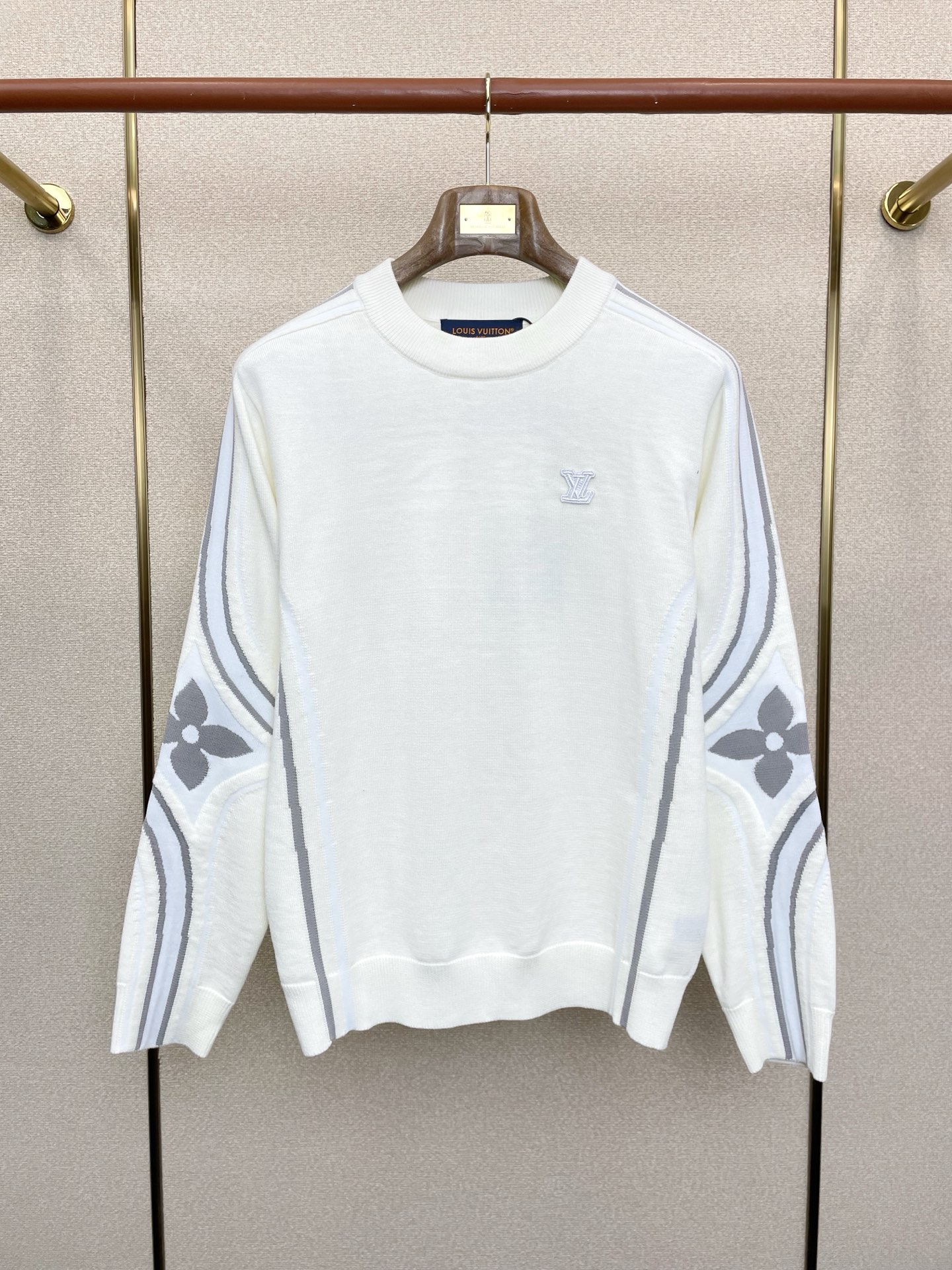 Louis Vuitton Basic Clothing S-l-xl