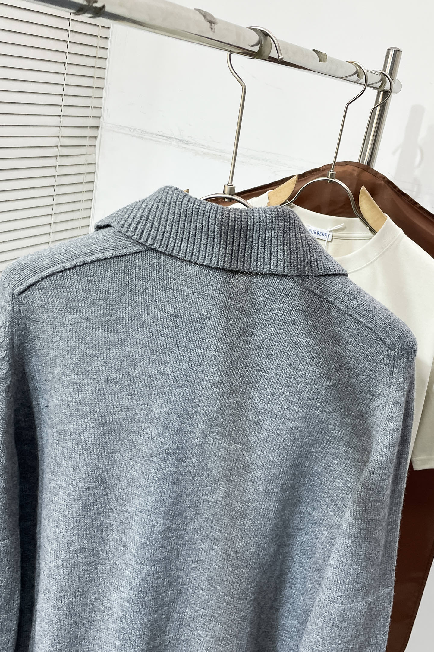 Burberry Basic Clothing Wool S-m-l-xl